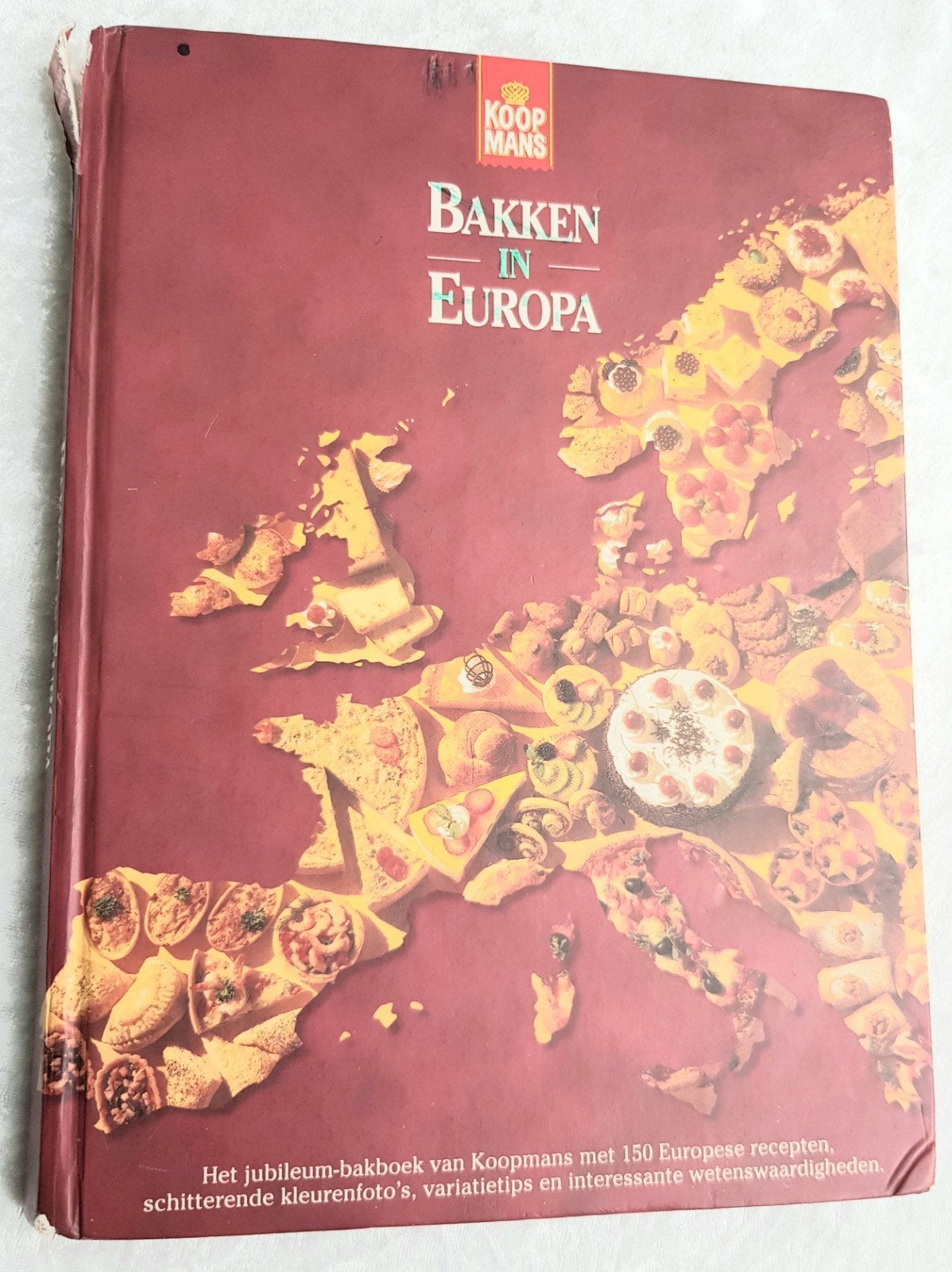 Bakken in Europa kookboek 150 recepten ISBN 9090091726, Boeken, Kookboeken, Verzenden, Gelezen