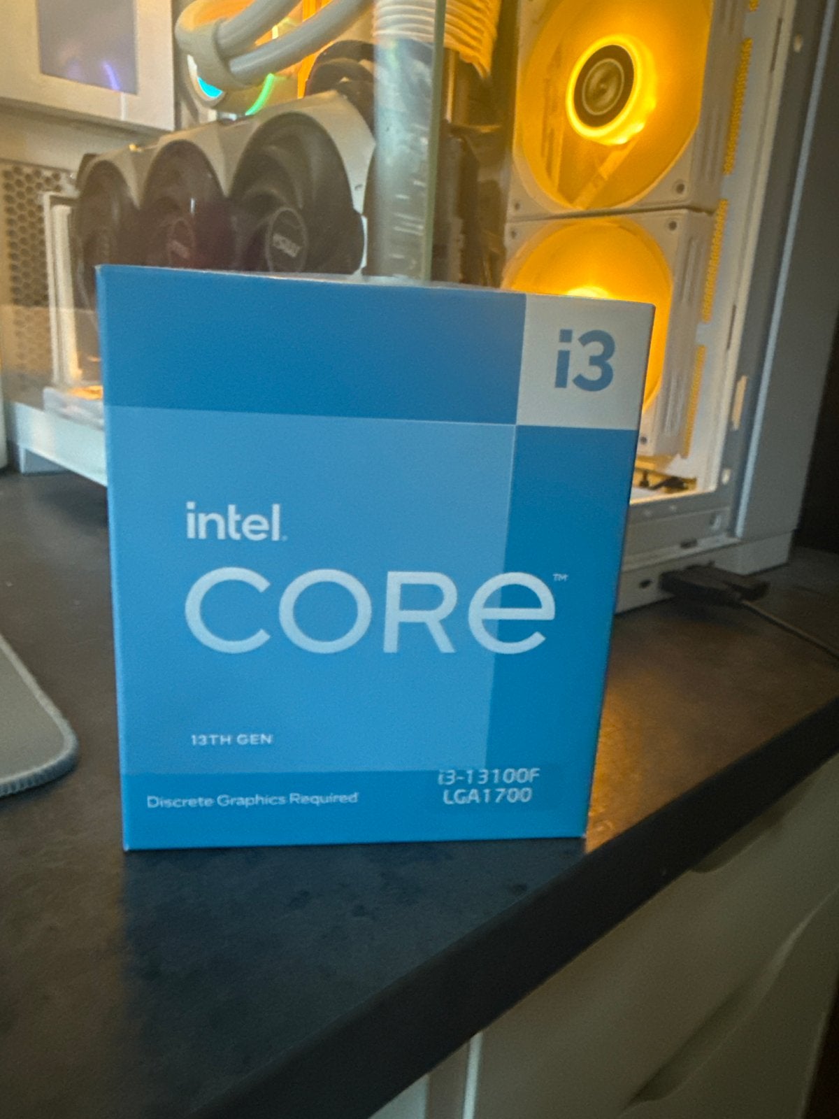 Intel Core i3 13100F Processor -nieuwstaat, Computers en Software, Ophalen of Verzenden, Zo goed als nieuw, 4-core, 4 Ghz of meer
