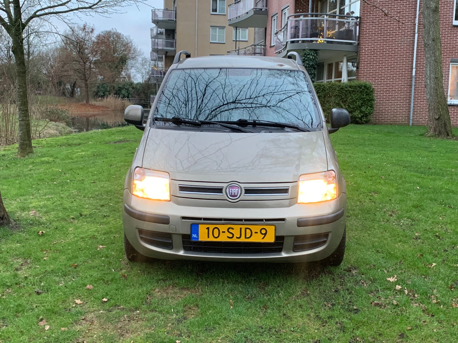 Te koop fiat panda beige kleur eind 2011, Voorwielaandrijving, Stof, 400 kg, 1200 pk