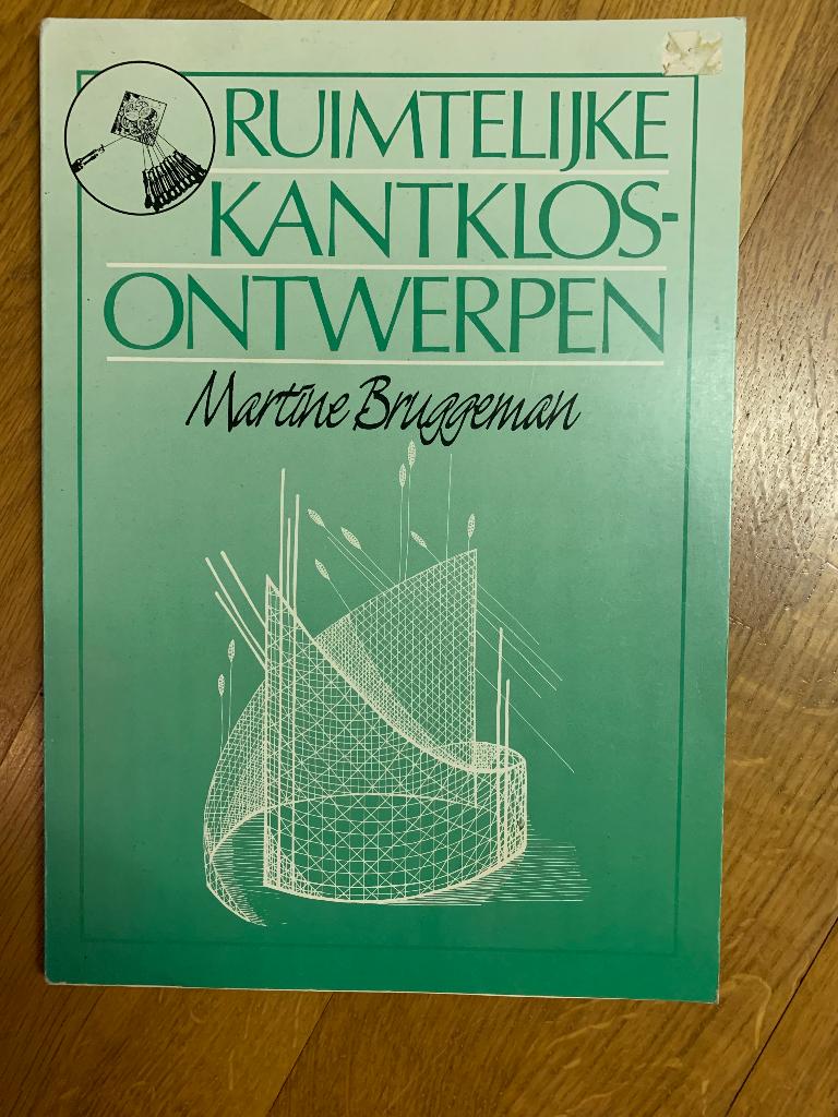 kantklos boeken patronen, Hobby en Vrije tijd, Kantklossen, Ophalen, Zo goed als nieuw, Boek of Tijdschrift
