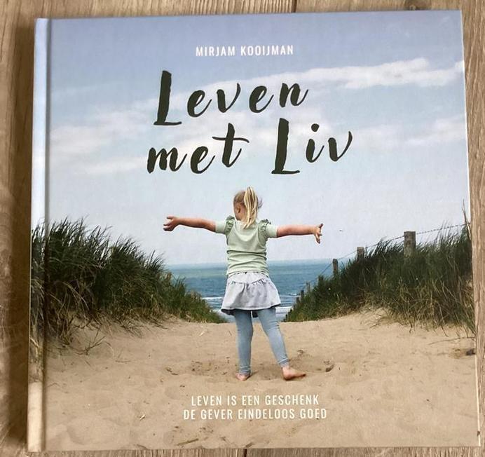 Mirjam Kooijman - Leven met Liv, Ophalen of Verzenden, Nieuw, Mirjam Kooijman