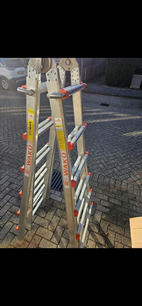 Waku 4x6 bijna nieuwe trap, Doe-het-zelf en Verbouw, Ladders en Trappen, Ophalen of Verzenden, Zo goed als nieuw, Minder dan 2 meter