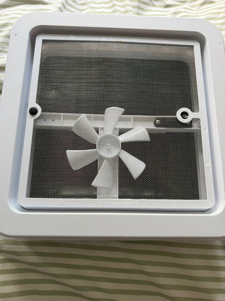 Dakventilator 42x42 cm met hor - Nieuw, Caravans en Kamperen, Caravan accessoires, Ophalen of Verzenden, Nieuw