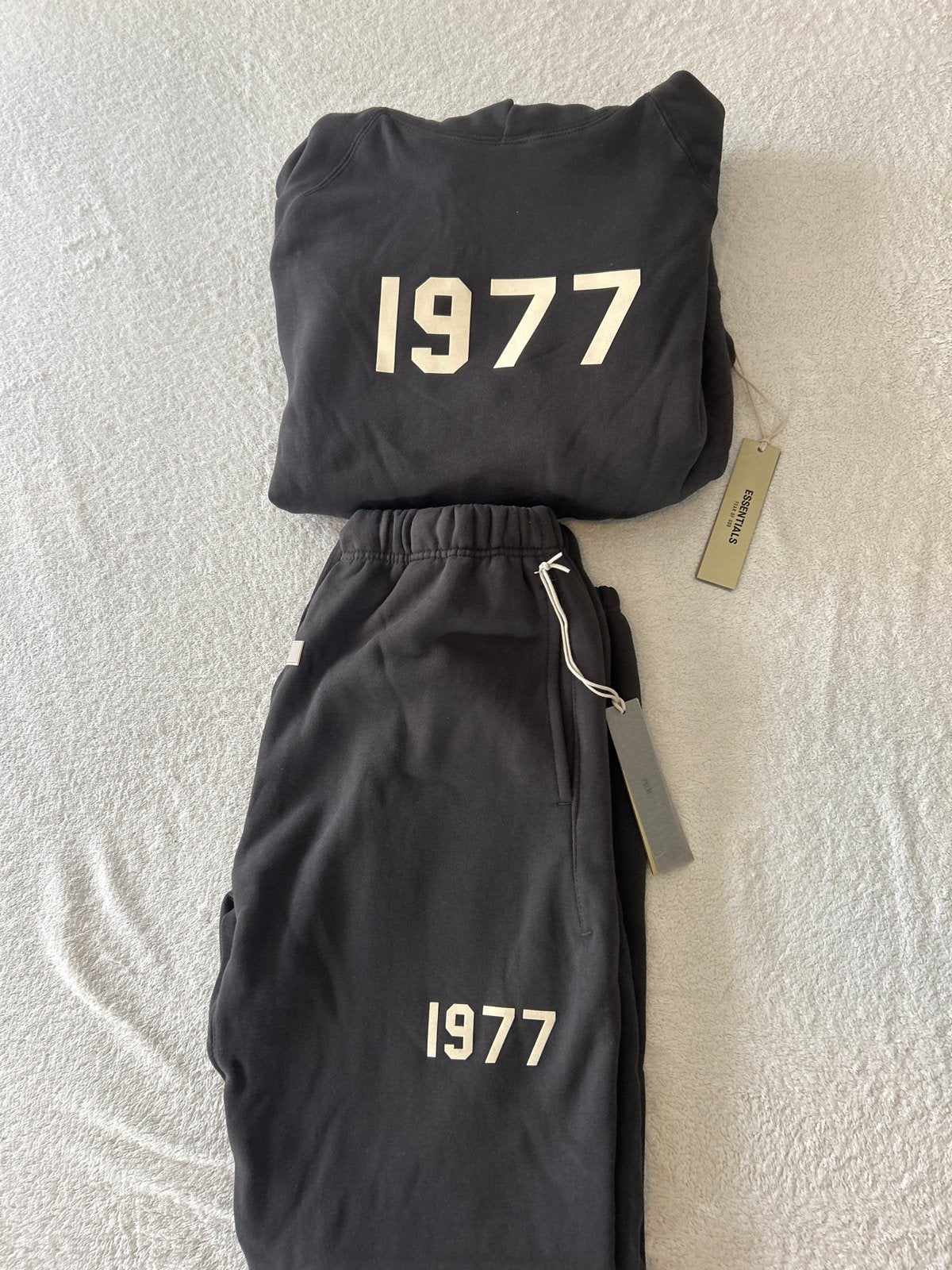 Essentials Fear of God 1977 Hoodie & Jogger Set, Ophalen of Verzenden, Zo goed als nieuw, Overige maten, Zwart