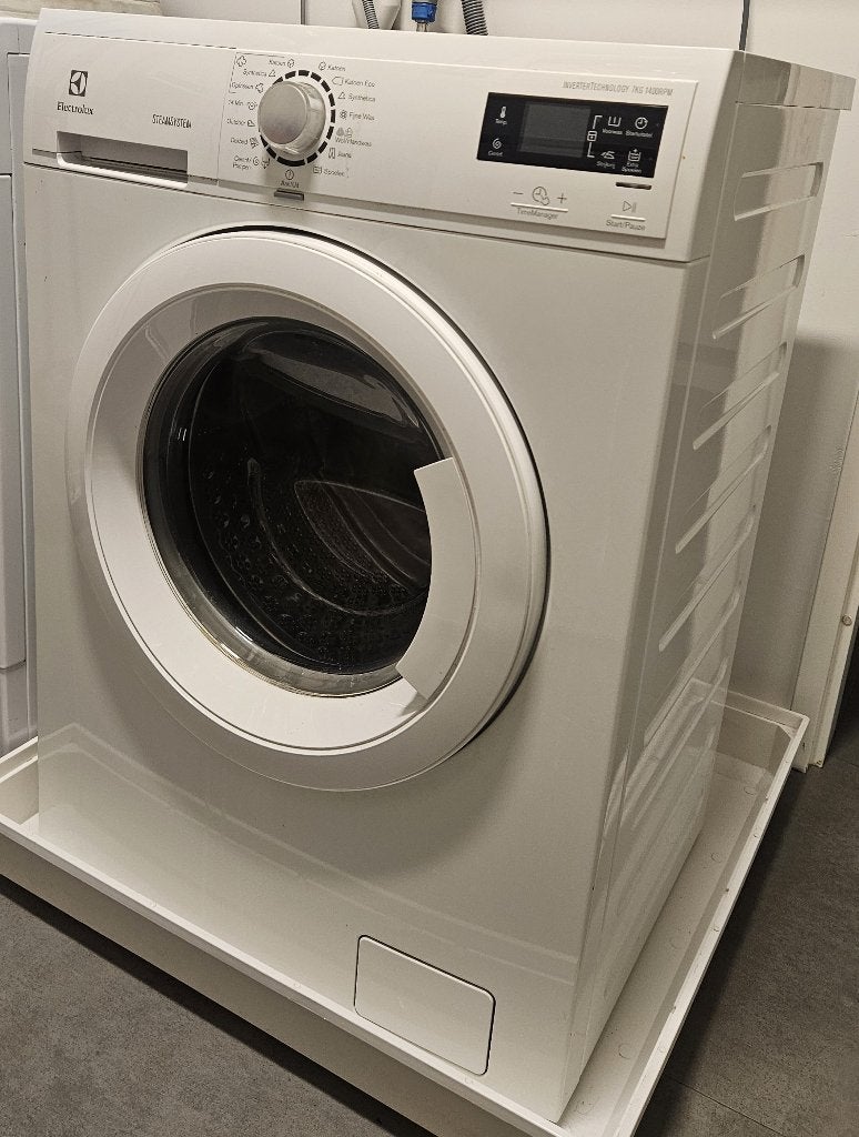 Electrolux EWF12832 Was Machine– 8kg SteamSystem, Ophalen, Gebruikt, Energieklasse A of zuiniger, Voorlader