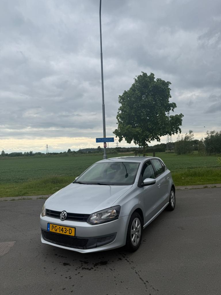 Volkswagen Polo 1.2 51KW 2009 Grijs, Voorwielaandrijving, 967 kg, 40 €/maand, 1198 cc