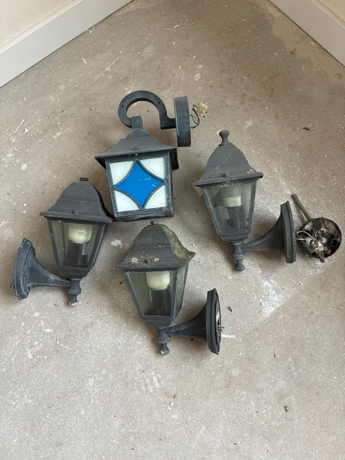 Set van 4 vintage buitenlampen - Wandlampen, Ophalen, Overige materialen, Gebruikt, Wandlamp