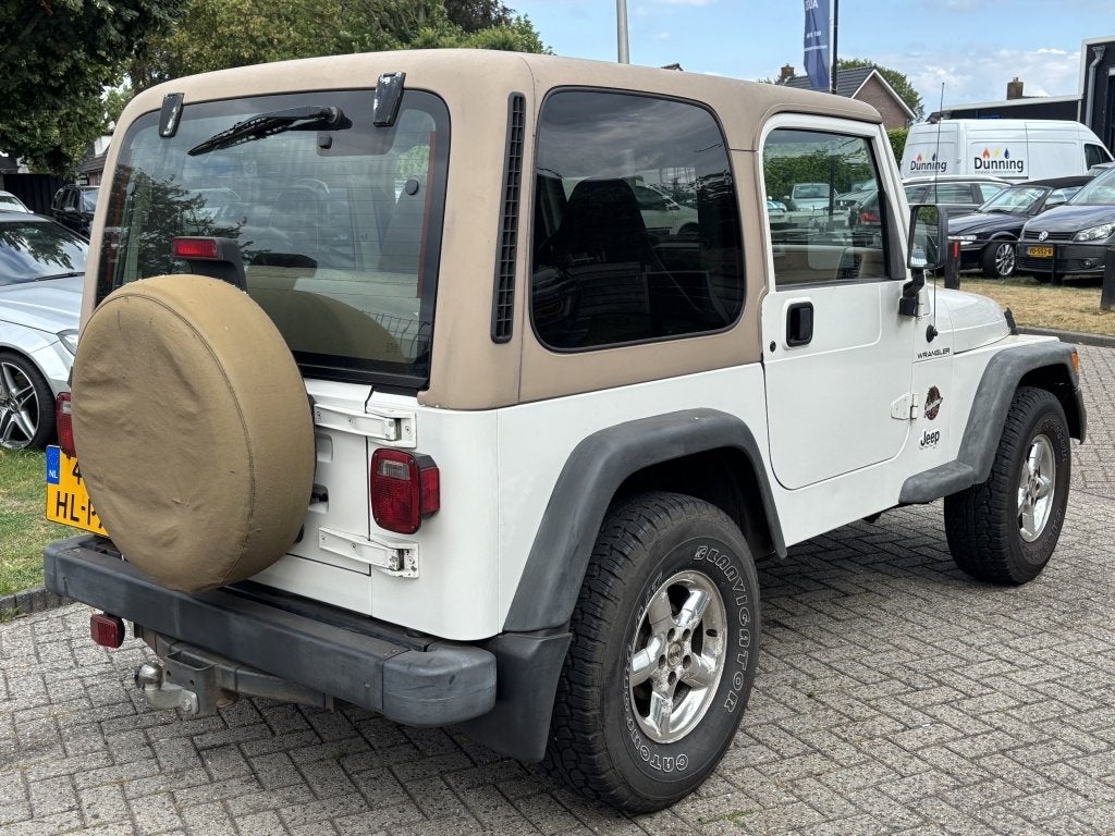 Jeep Wrangler 2.5i Softtop Sahara Cabrio 1999 Benzine 4X4, foto 5