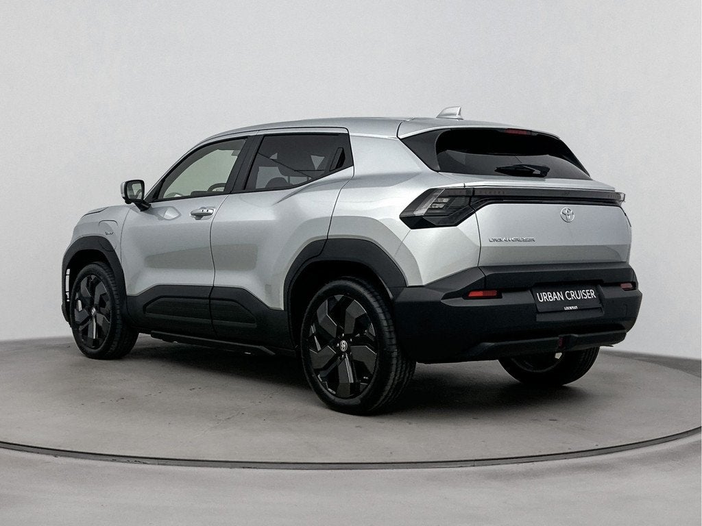 Toyota Urban Cruiser Executive 61 kWh | Apple Carplay & Andr, Auto's, Toyota, 12 maanden, Zwart, Leder en Stof, Urban Cruiser