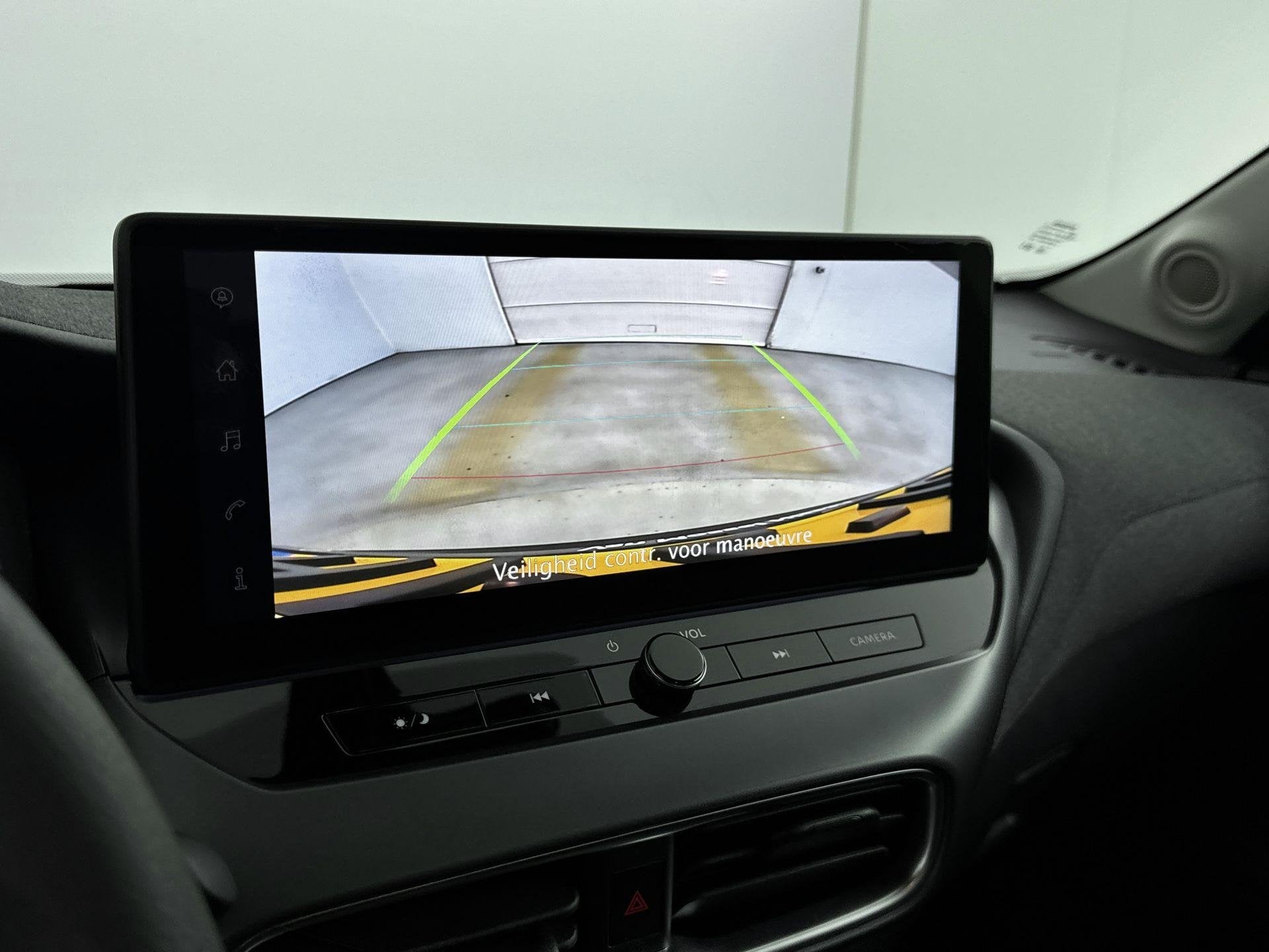 Foto 12 van Nissan Juke 1.0 DIG-T Acenta 114PK | Achteruitrijcamera | Ap