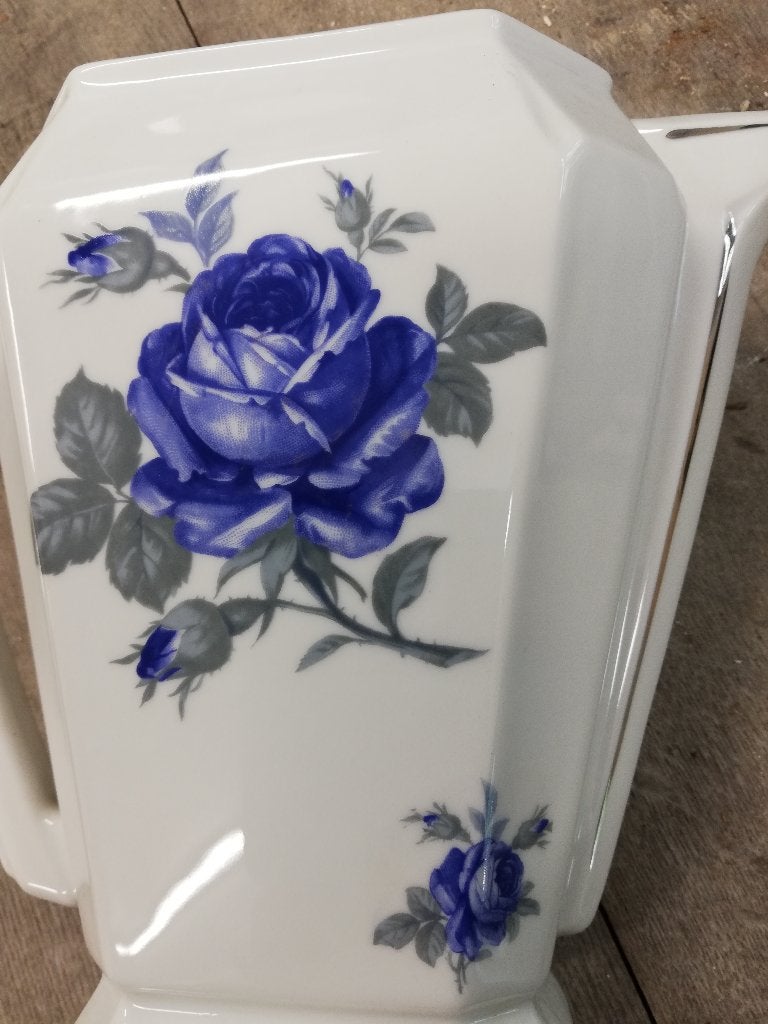 Foto 5 van 12 pers. art deco servies blauwe/grijze rozen, zilver randje