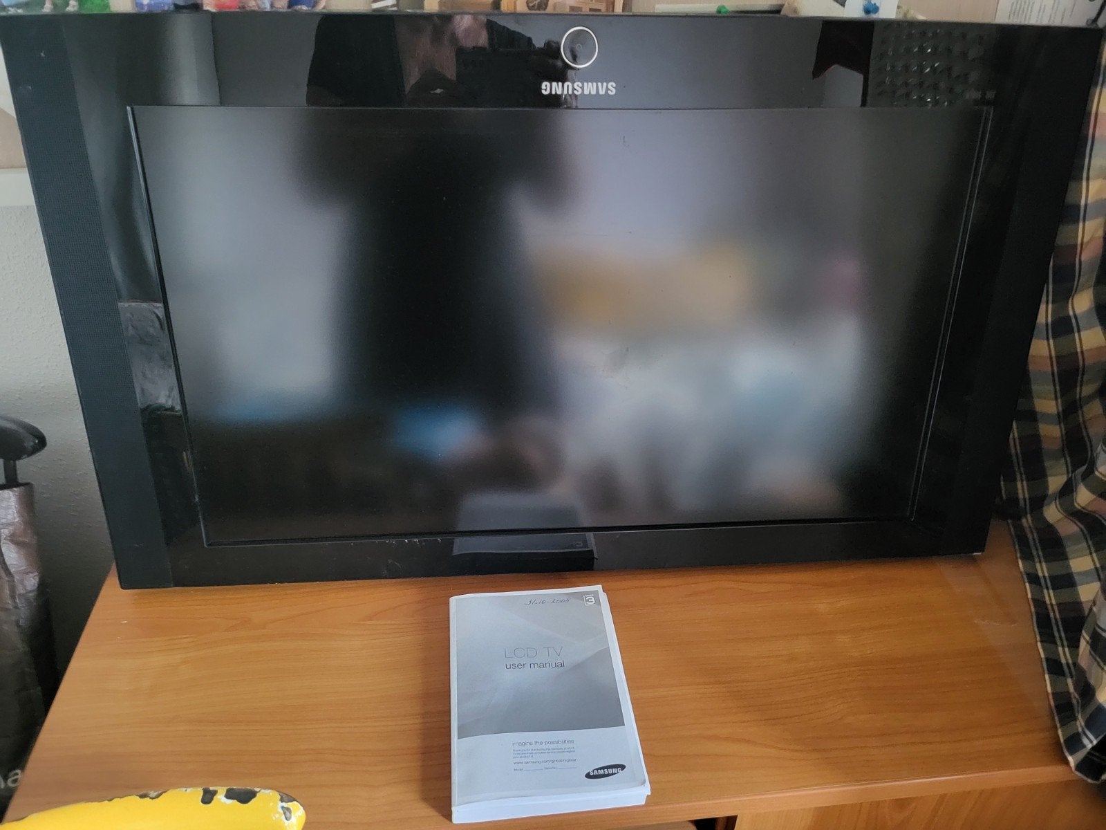 Een led tv om op te hangen aan de muur, compleet met muurbeu, Ophalen, 50 Hz, Overige merken