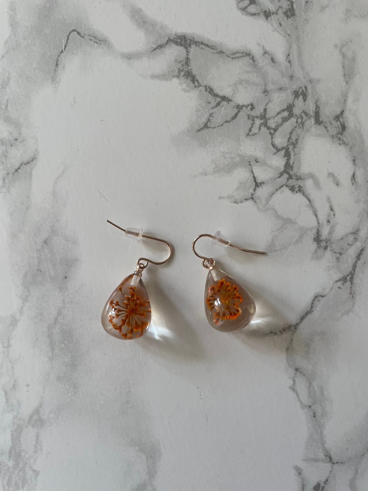 Handmade beauty oorbellen met oranje bloemetjes nieuw, Sieraden, Tassen en Uiterlijk, Oorbellen, Ophalen of Verzenden, Nieuw