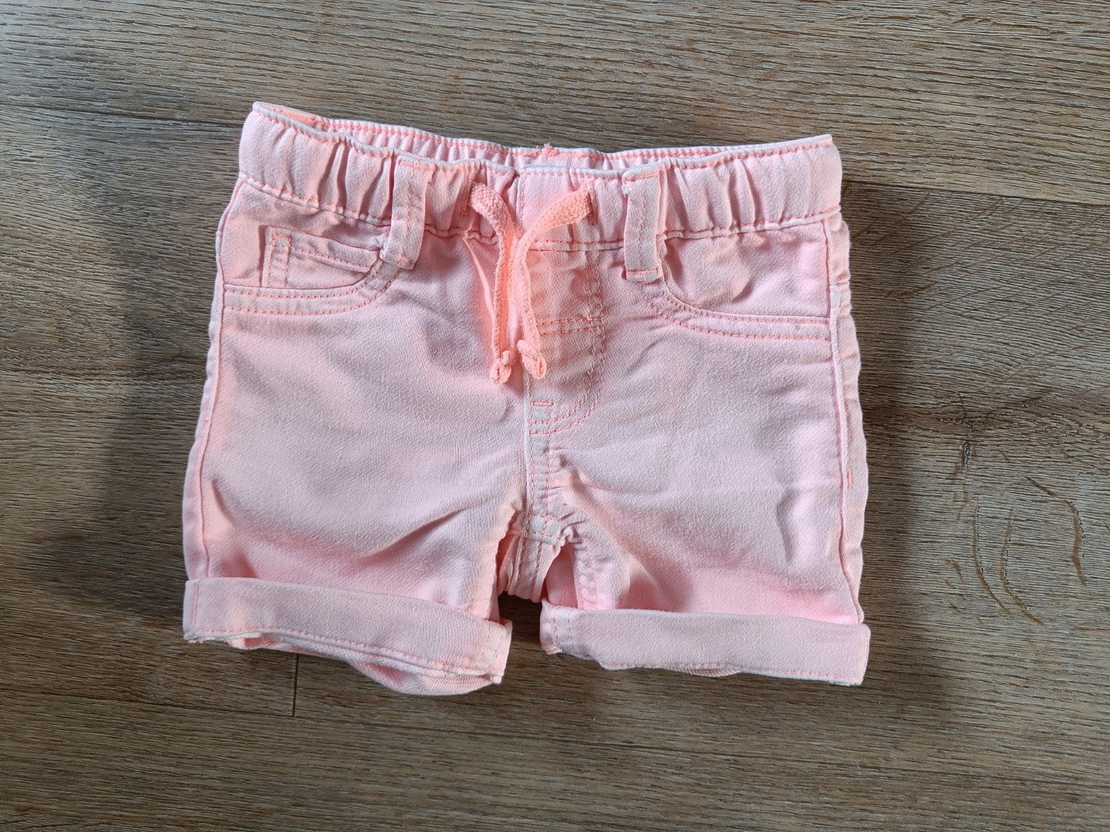 Korte broek Hema maat 74, Ophalen of Verzenden, Gebruikt, Meisje, Broekje