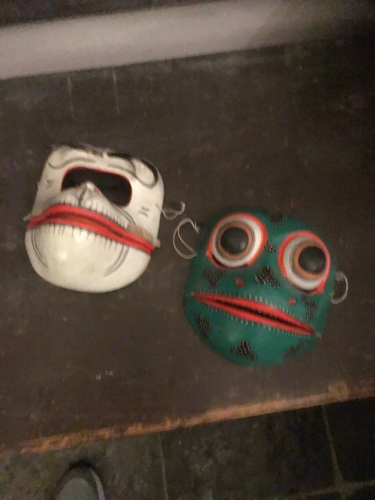 Twee Oude Houten Maskers met Flexibele Mondstukken, Hout, Masker, Ophalen of Verzenden, Handgemaakt