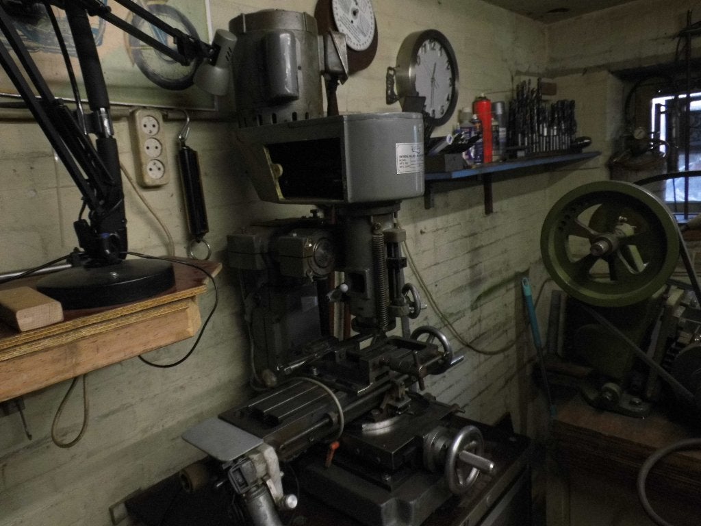 Metaal bewerking 4 machine's, Ophalen