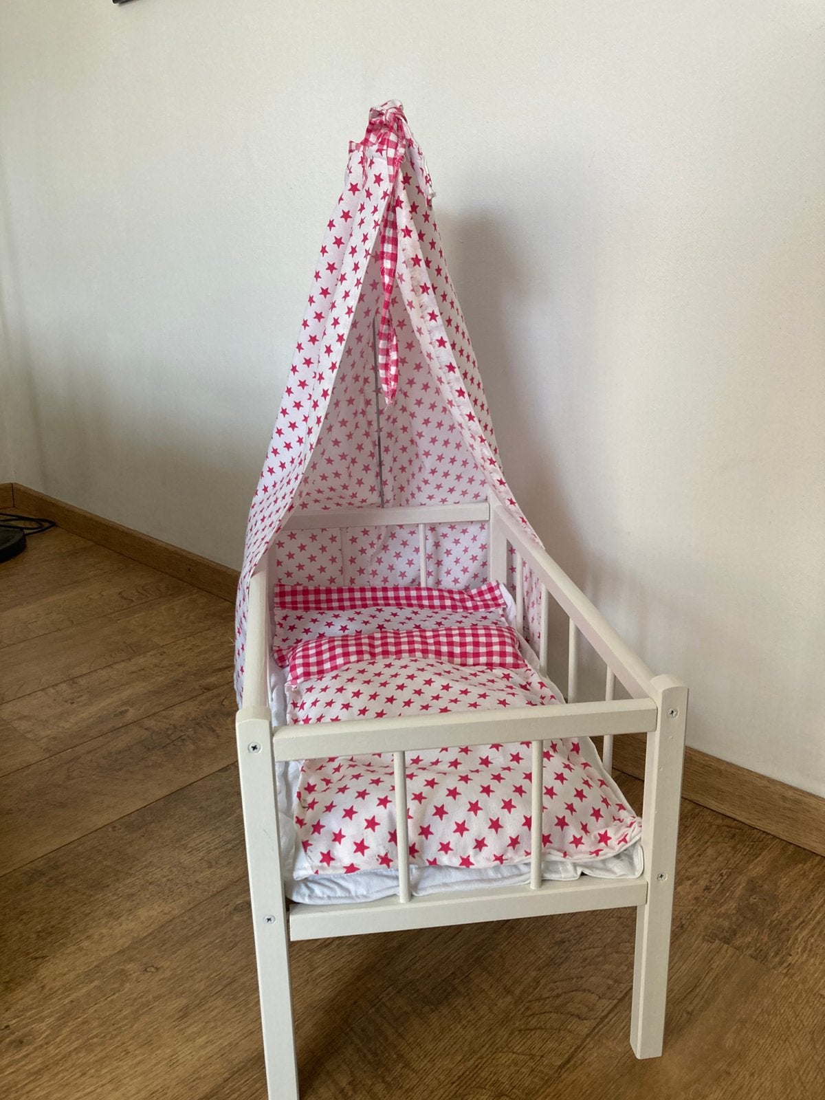 Poppenbed met hemeltje, Ophalen, Zo goed als nieuw, Overige typen