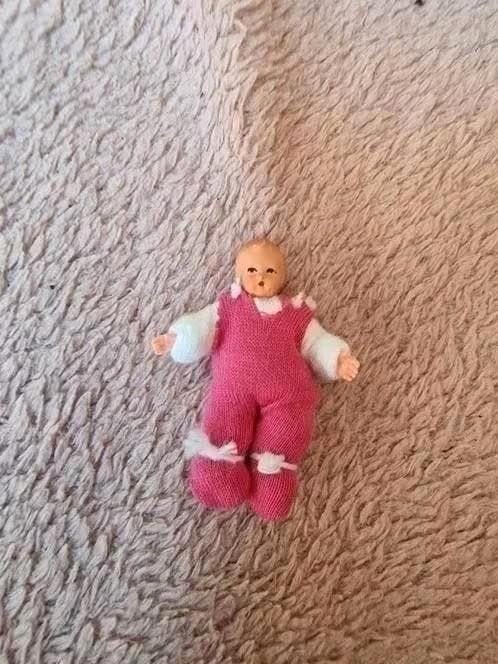Caco Popje Baby 5 cm - Roze Pakje, Ophalen of Verzenden, Babypop