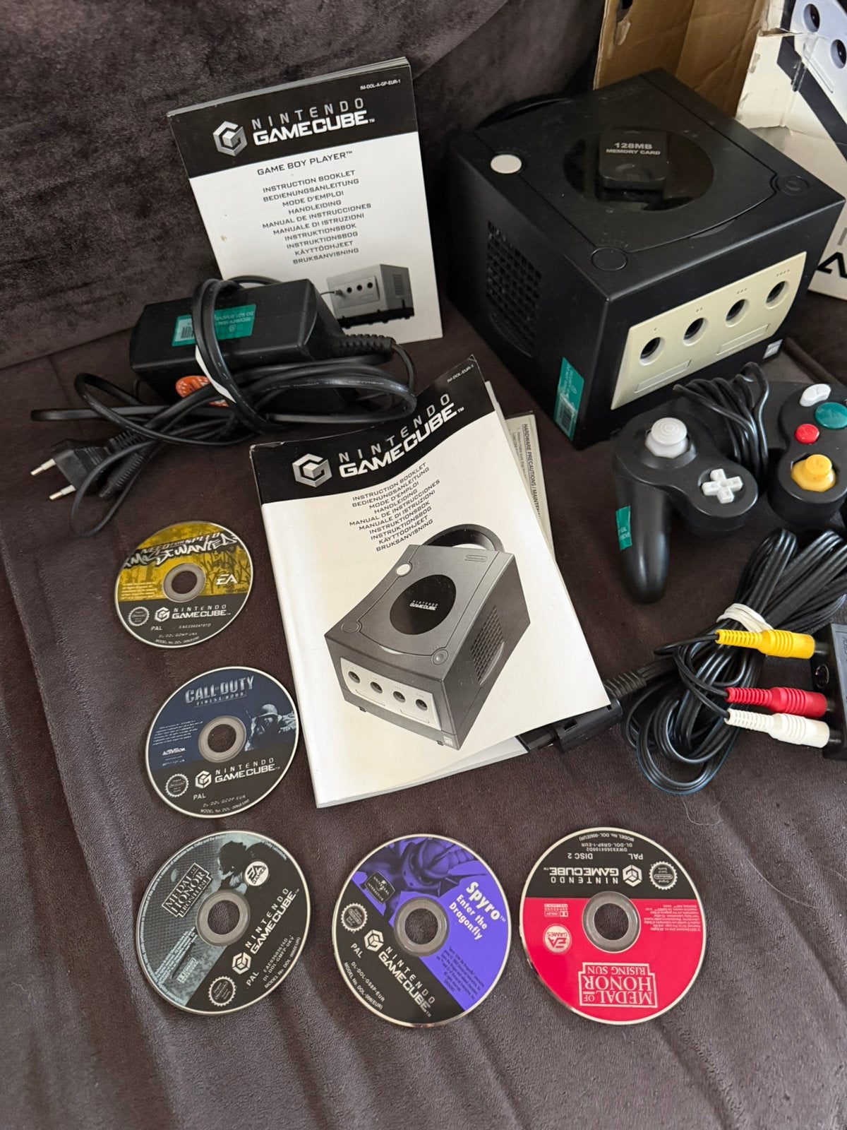 Gamecube zie omschrijving, Ophalen, Zo goed als nieuw, Met 1 controller