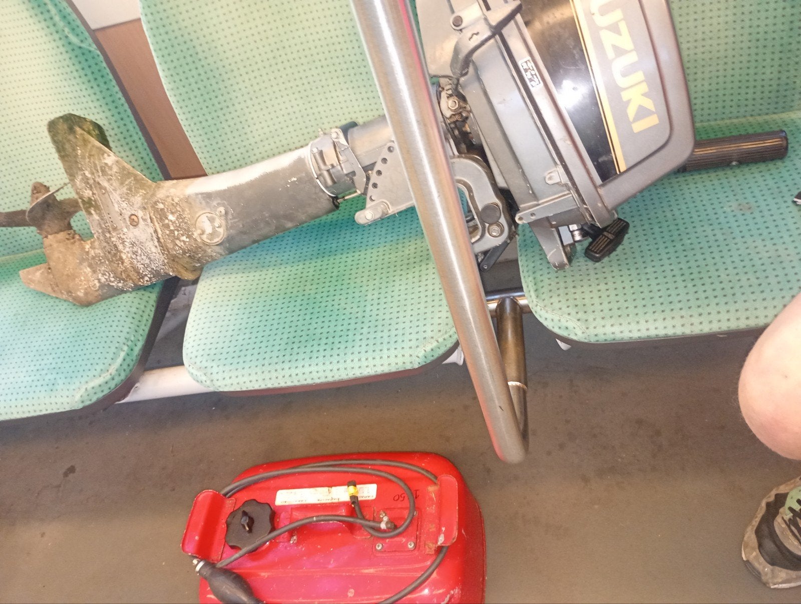 Originele Suzuki 15L inc. 12Lbenzine MET BUITENBOORDMOTOR!!, Ophalen of Verzenden, Gebruikt, Motor en Techniek