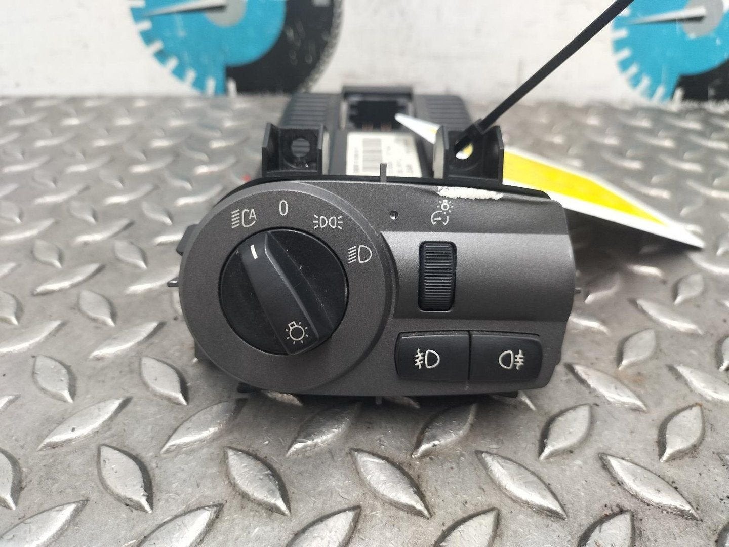 BMW Z4 E85 3.0I  SCHAKELAAR VERLICHTING (LOS IN DASHBOARD) 6, Auto-onderdelen, Ophalen of Verzenden, Gebruikt, ARN erkend