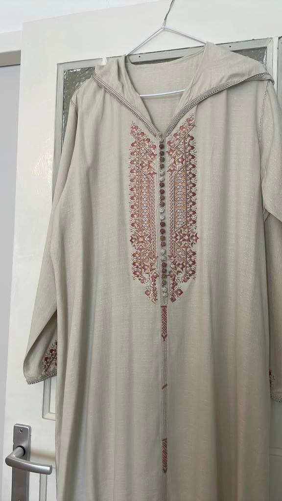 Marokkaanse Jellaba te koop, Kleding | Dames, Gelegenheidskleding, Overige typen, Beige, Maat 42/44 (L), Nieuw