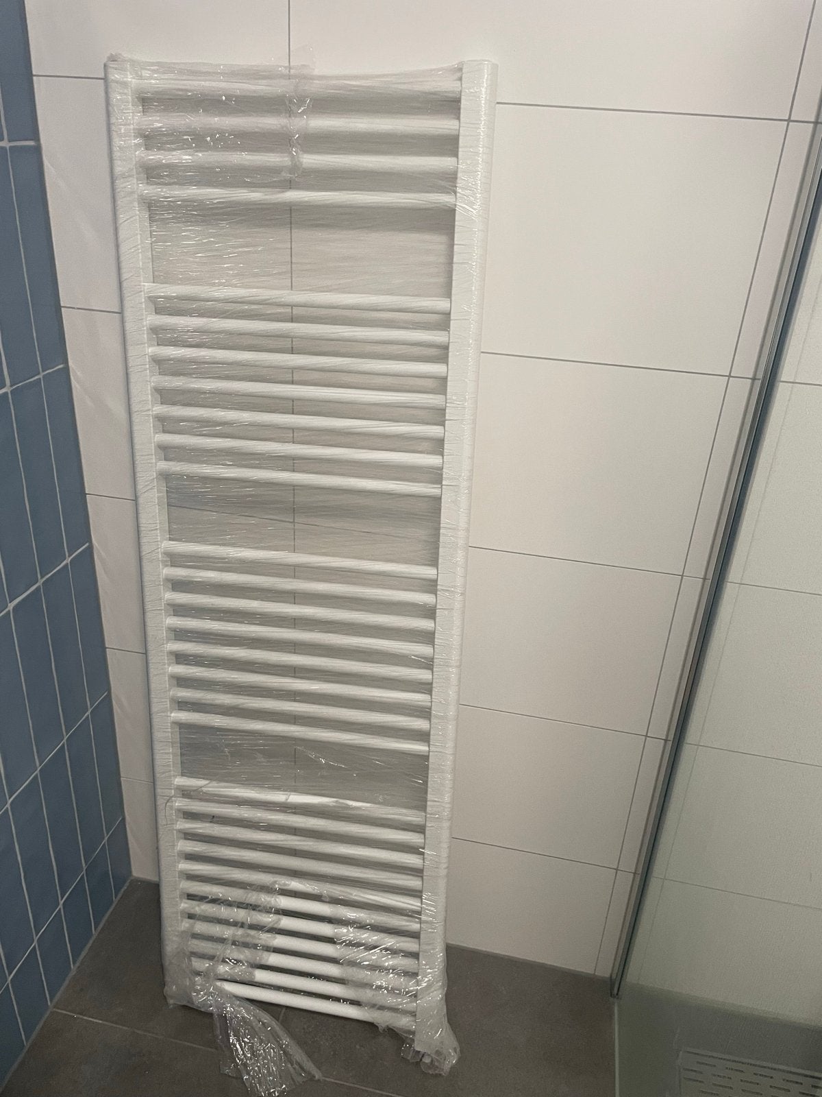 Nieuwe Vasco elektrische badkamerradiator, 500 tot 800 watt, Radiator, Nieuw, Minder dan 60 cm