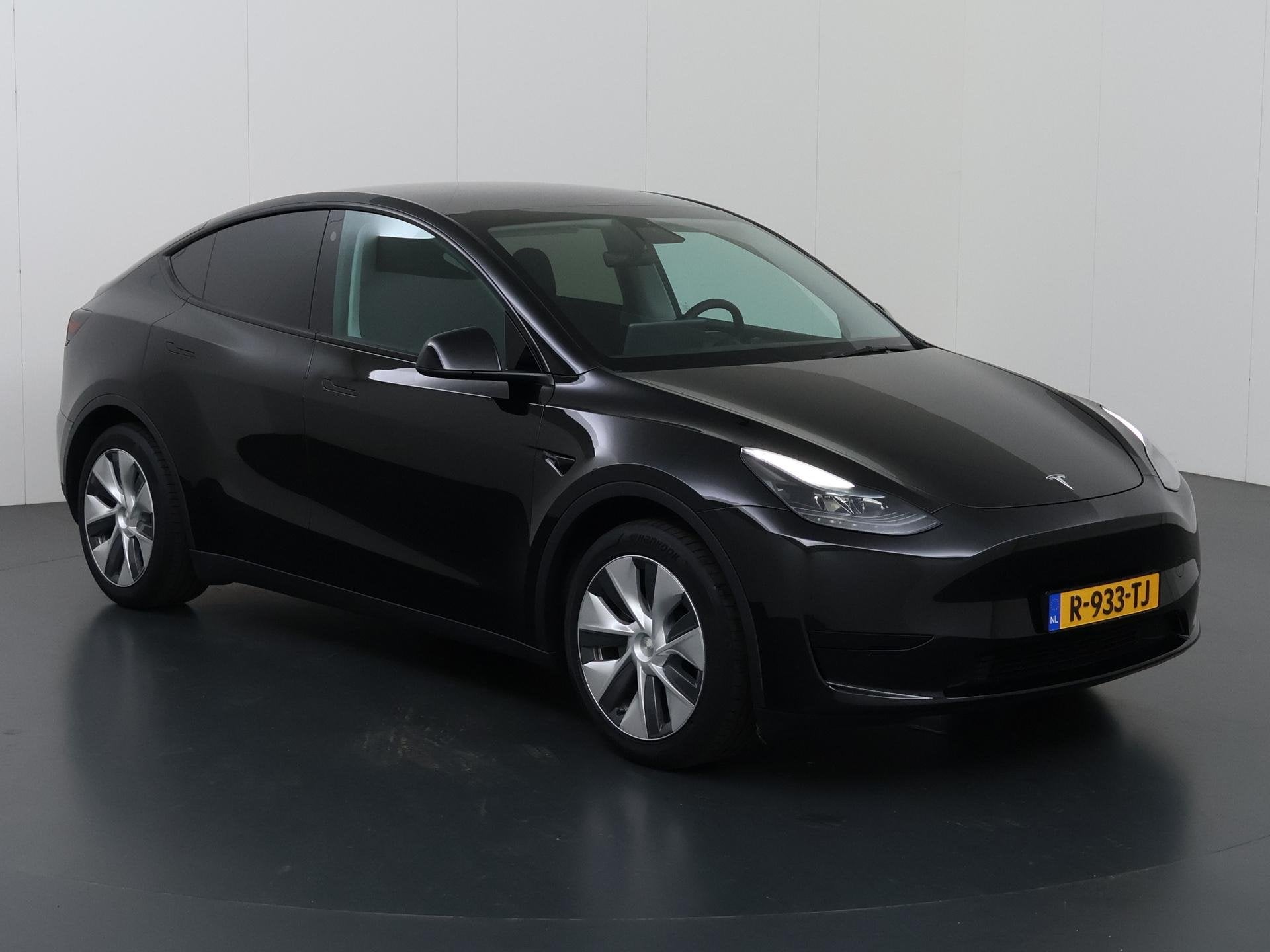 Foto 23 van Tesla Model Y RWD 58 kWh | Panoramadak | 360° Camera | Stoe