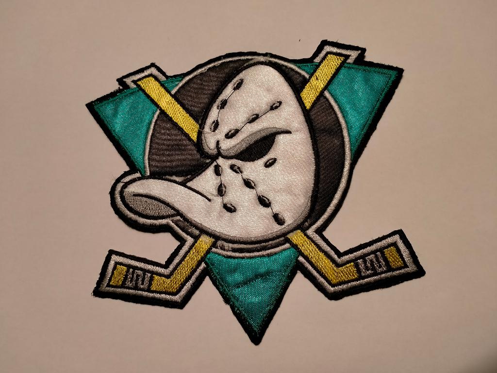 Anaheim Mighty Ducks ijshockey team club patch embleem, Ophalen of Verzenden, Zo goed als nieuw, Overige sporten, Overige typen
