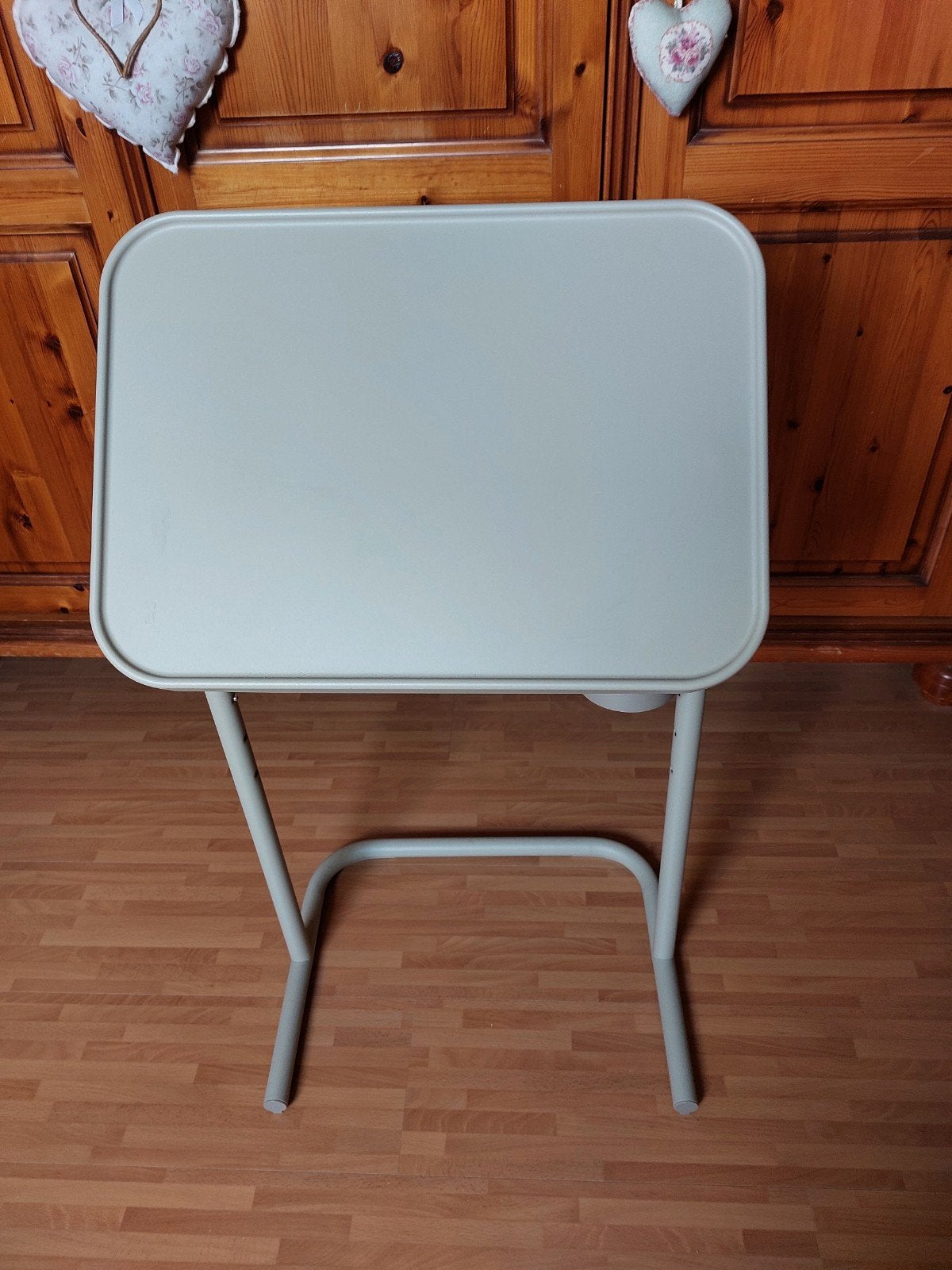 björkäsen Ikea verstelbare laptoptafel ZGAN, Ophalen, Zo goed als nieuw