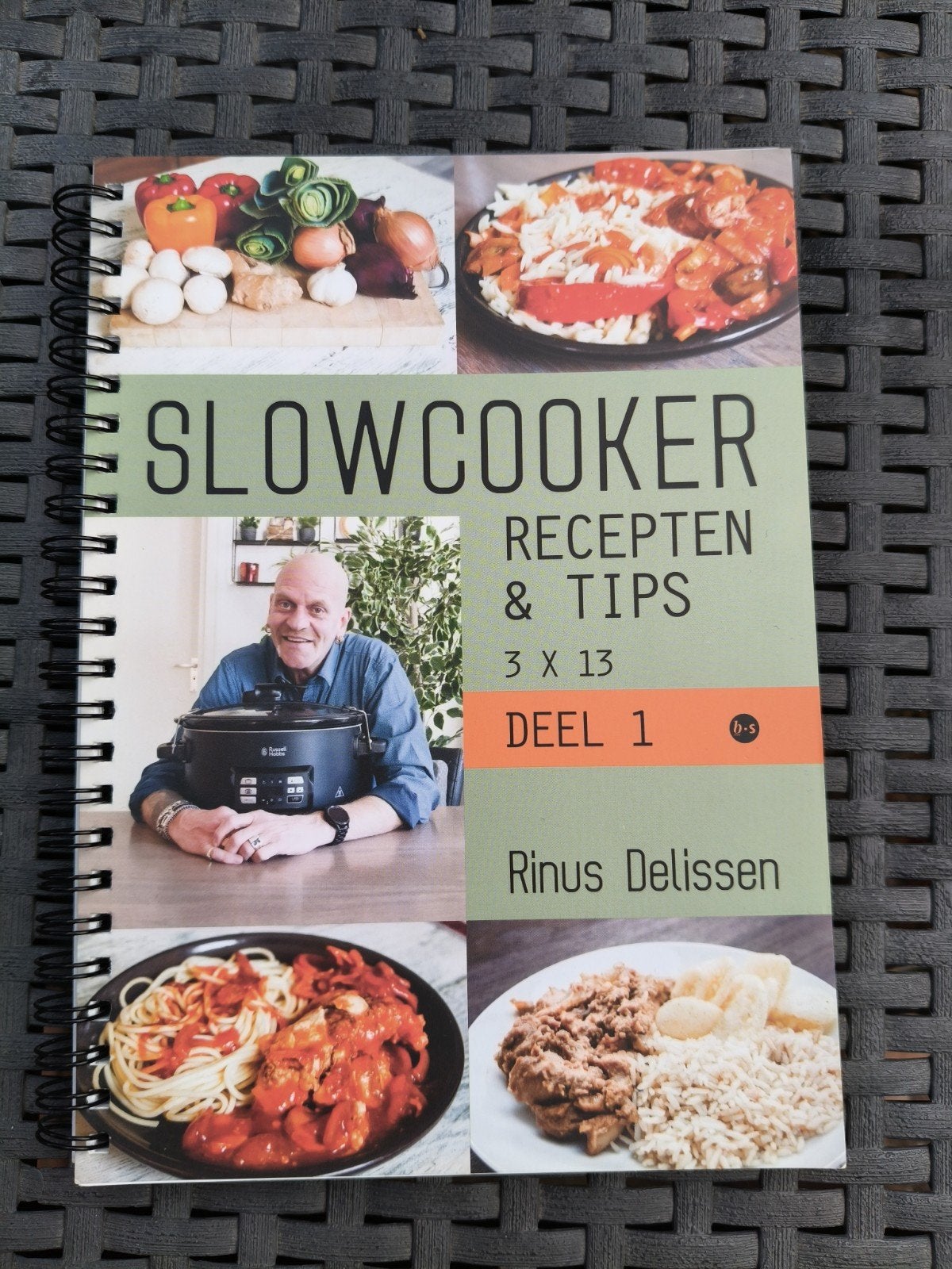 Slowcooker Recepten & Tips - Deel 1 door Rinus Delissen, Ophalen of Verzenden, Hoofdgerechten, Zo goed als nieuw, Overige gebieden