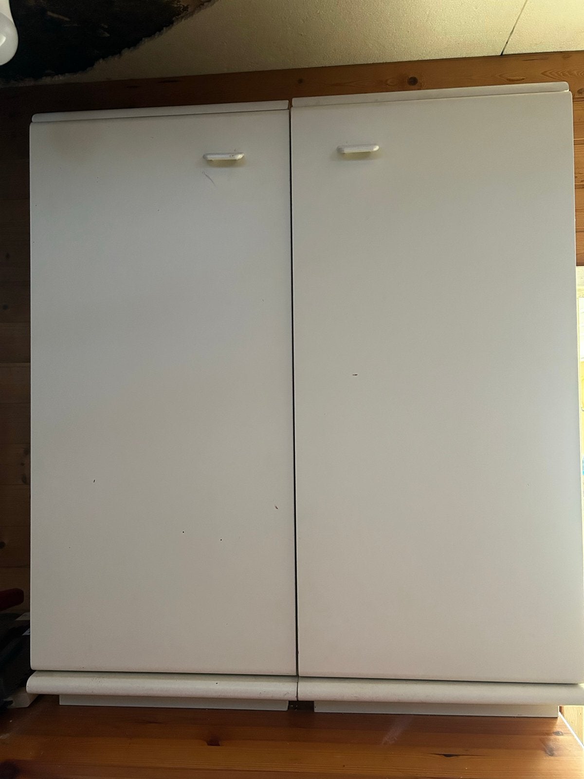 2 Witte opbergkastjes met deur en 1 plank, Ophalen, Gebruikt