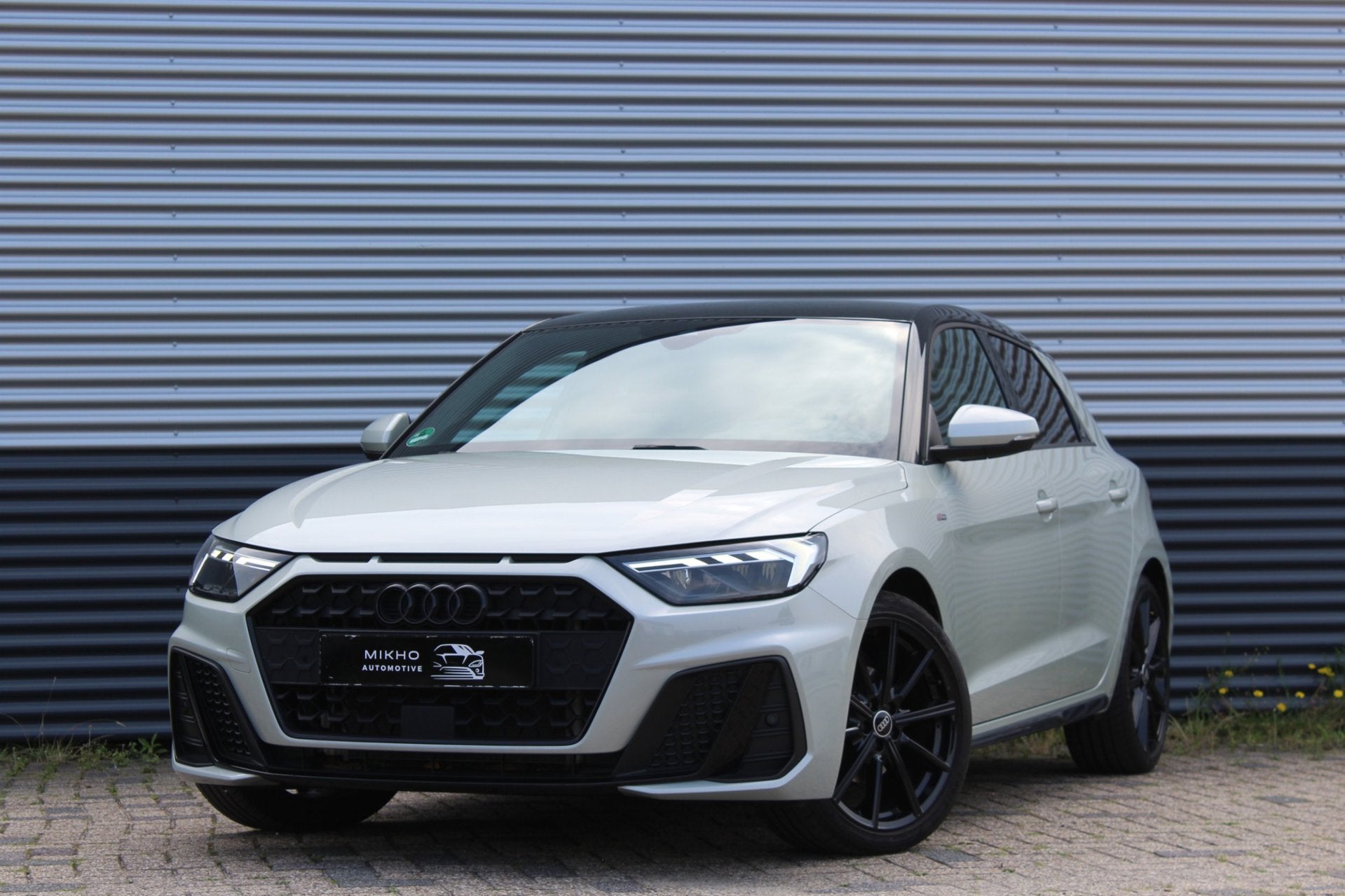 Audi A1 Sportback 35 TFSI 2x S-Line | Edition one | Matrix |, Auto's, Zwart, 4 cilinders, 150 pk, Leder en Stof