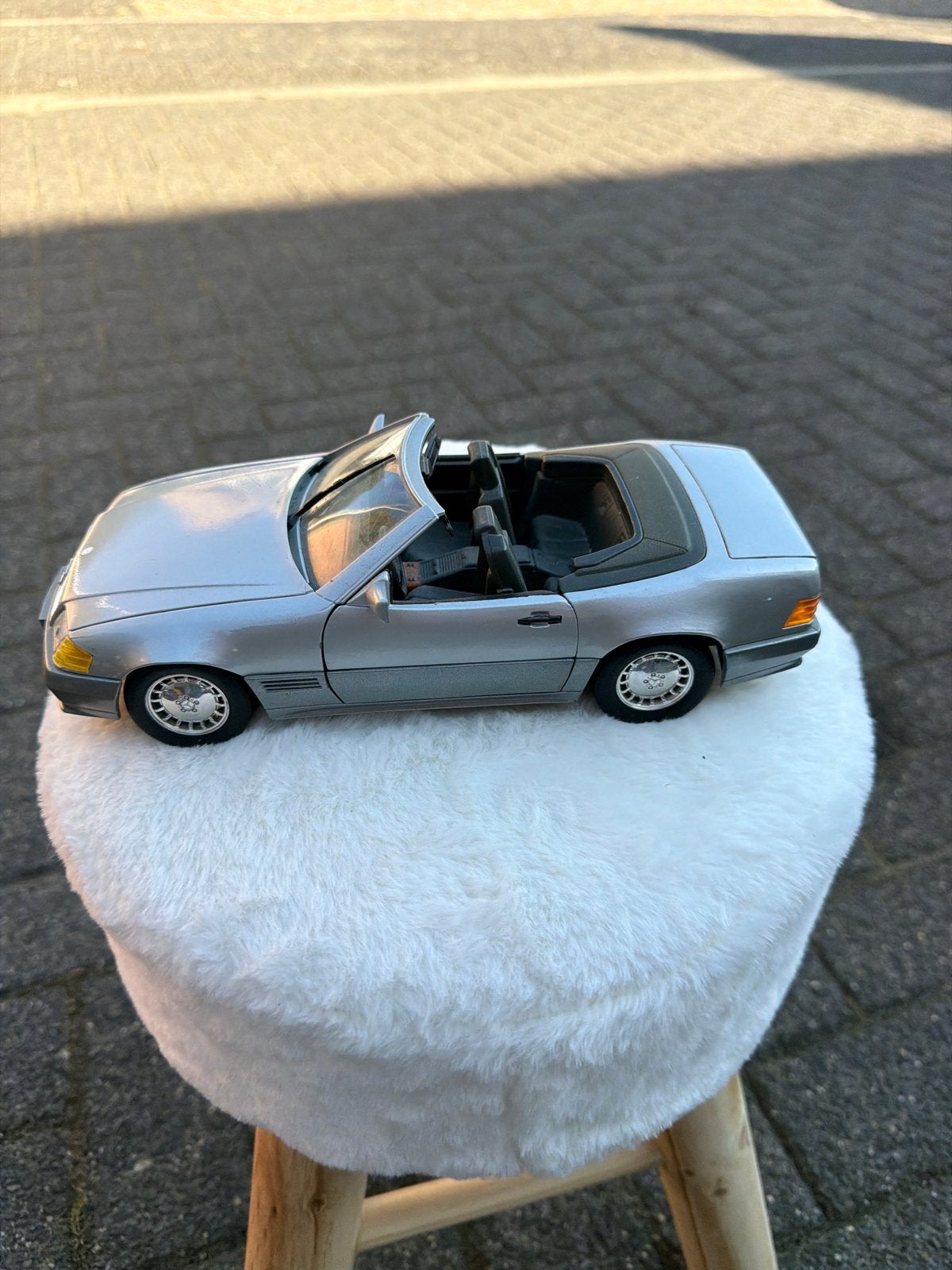 Mercedes-Benz 500 SL (1989) schaalmodel 1:18, Ophalen of Verzenden, Zo goed als nieuw, Auto, Overige merken