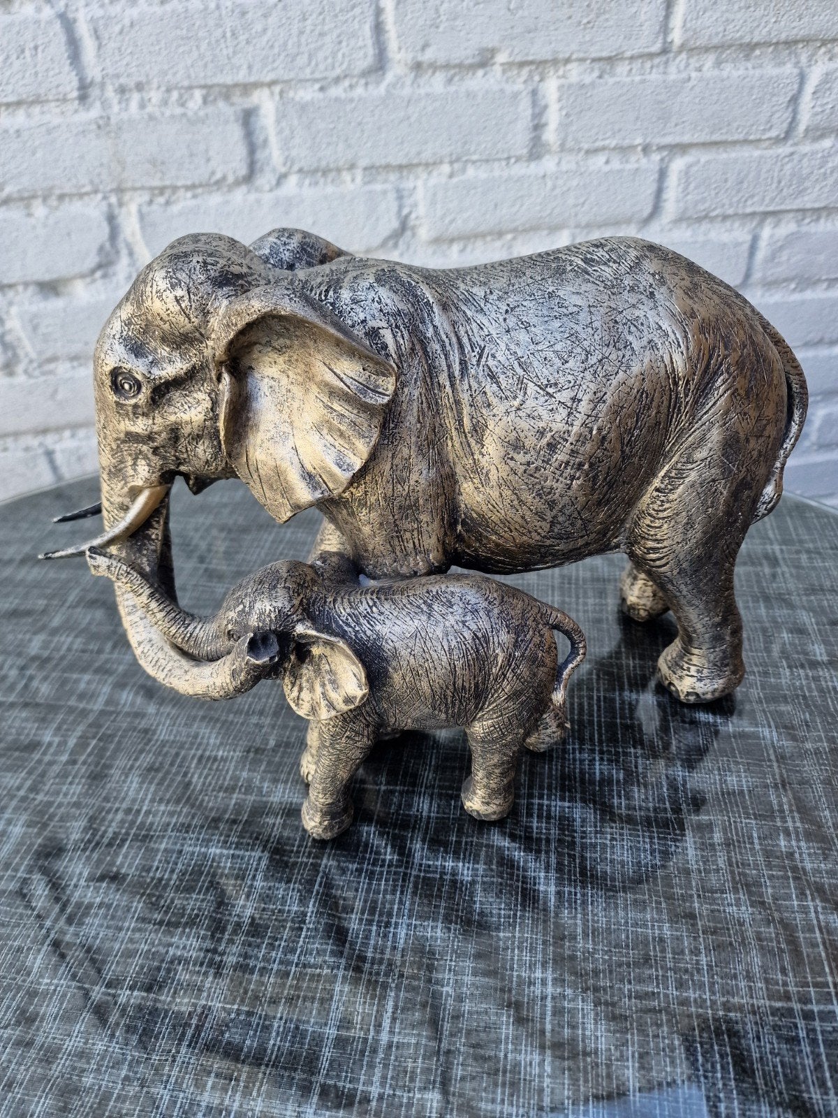 Olifant met kalf, Ophalen, Zo goed als nieuw, Dier
