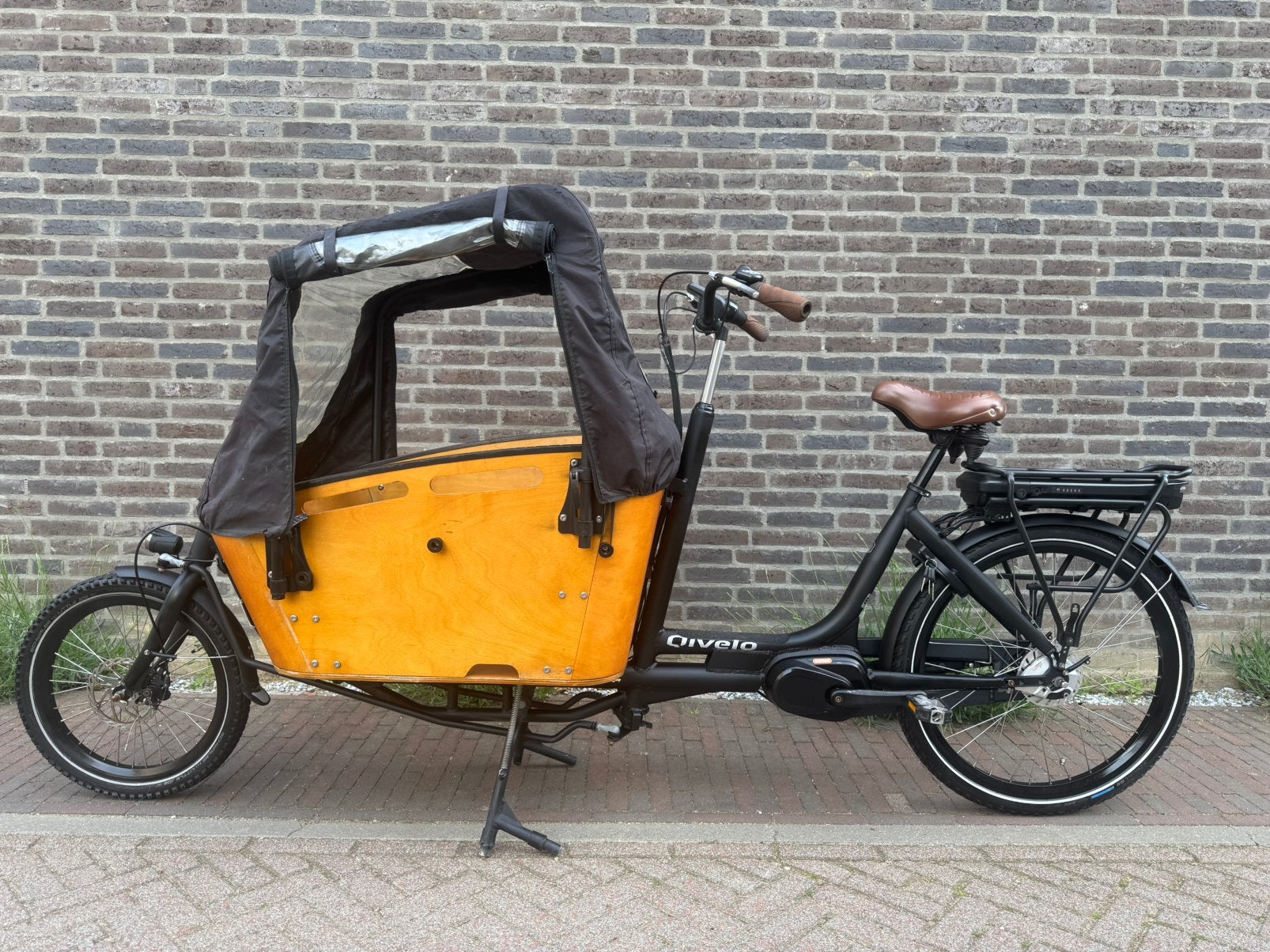 Qivelo elektrische bakfiets, Middenmoter, Ophalen, Zo goed als nieuw, 4 kinderen of meer