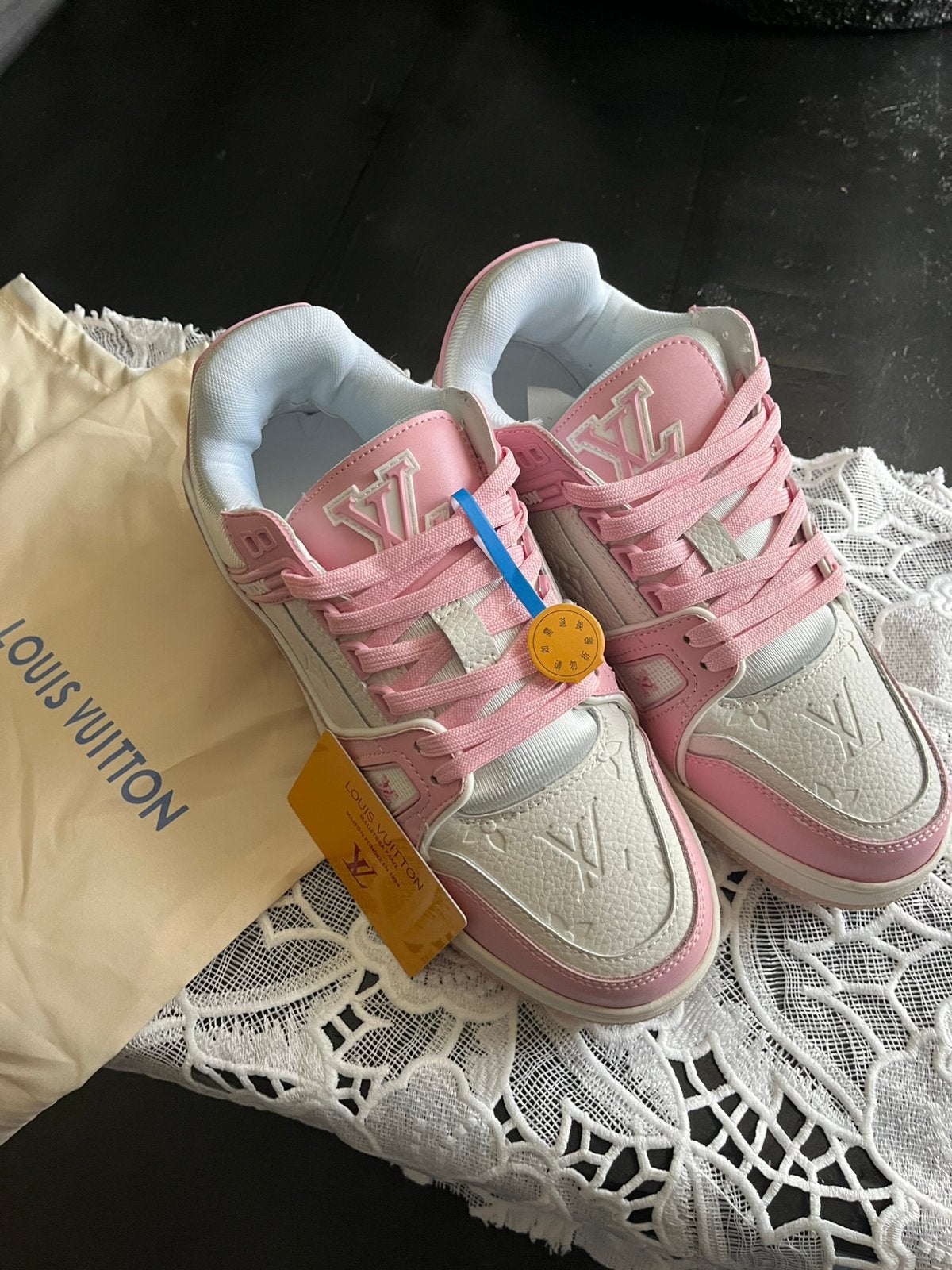 Louis vuiton schoenen, Kleding | Dames, Ophalen of Verzenden, Roze, Sneakers of Gympen, Zo goed als nieuw