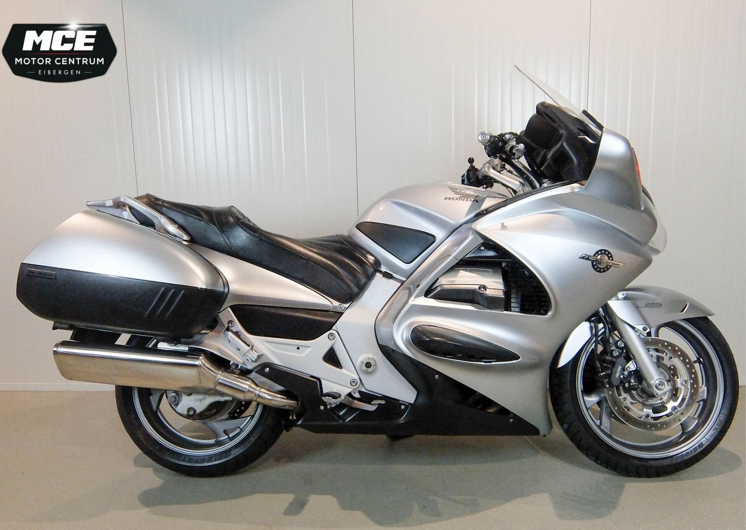 HONDA ST 1300 PAN EUROPEAN ABS (bj 2008), HONDA, 4 cilinders, Motorrijbewijs A, Bedrijf