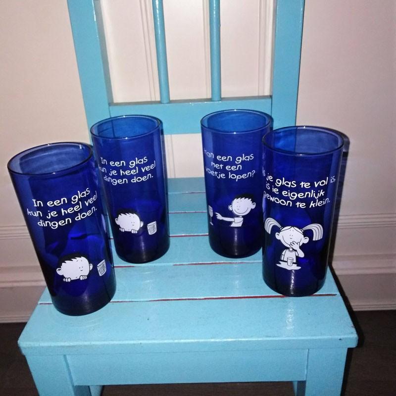 Blue Band servies: glazen, mokken en bekers, Huis en Inrichting, Keuken | Servies, Ophalen, Gebruikt, Overige stijlen, Overige materialen