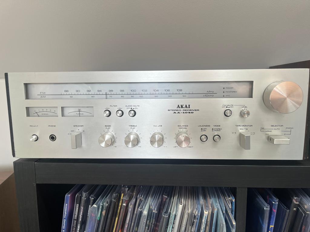 AKAI AA-1040, Ophalen, Zo goed als nieuw, Minder dan 60 watt, Overige merken