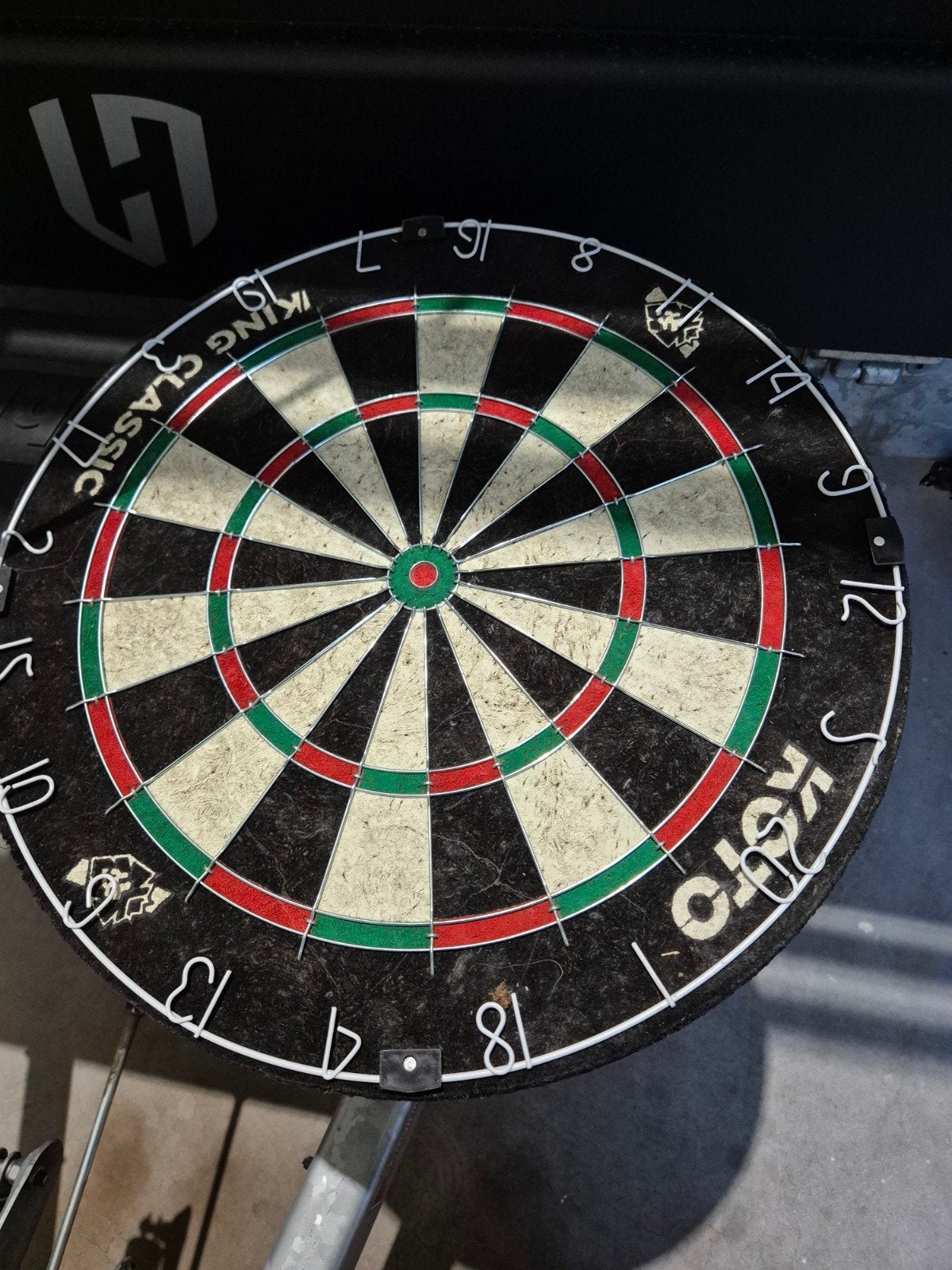 Dartbord King Classic - Gebruikt, Sport en Fitness, Darts, Ophalen of Verzenden, Zo goed als nieuw
