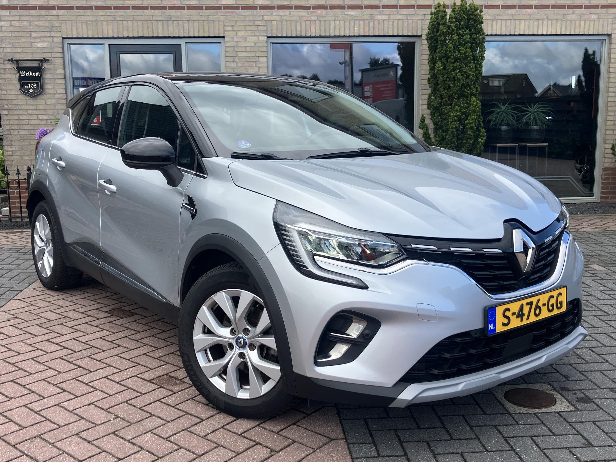Renault Captur 1.6 E-Tech Plug-in Hybrid 160 Intens | Camera, Auto's, Renault, Parkeersensor, Gebruikt, 4 cilinders, Bedrijf