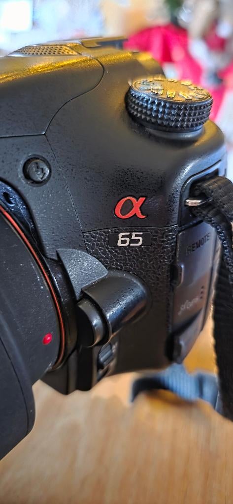 Sony Alpha65 DSLR body & Sigma 50-500 f4-6.3 APO DG lens, Spiegelreflex, Ophalen of Verzenden, Zo goed als nieuw, Sony
