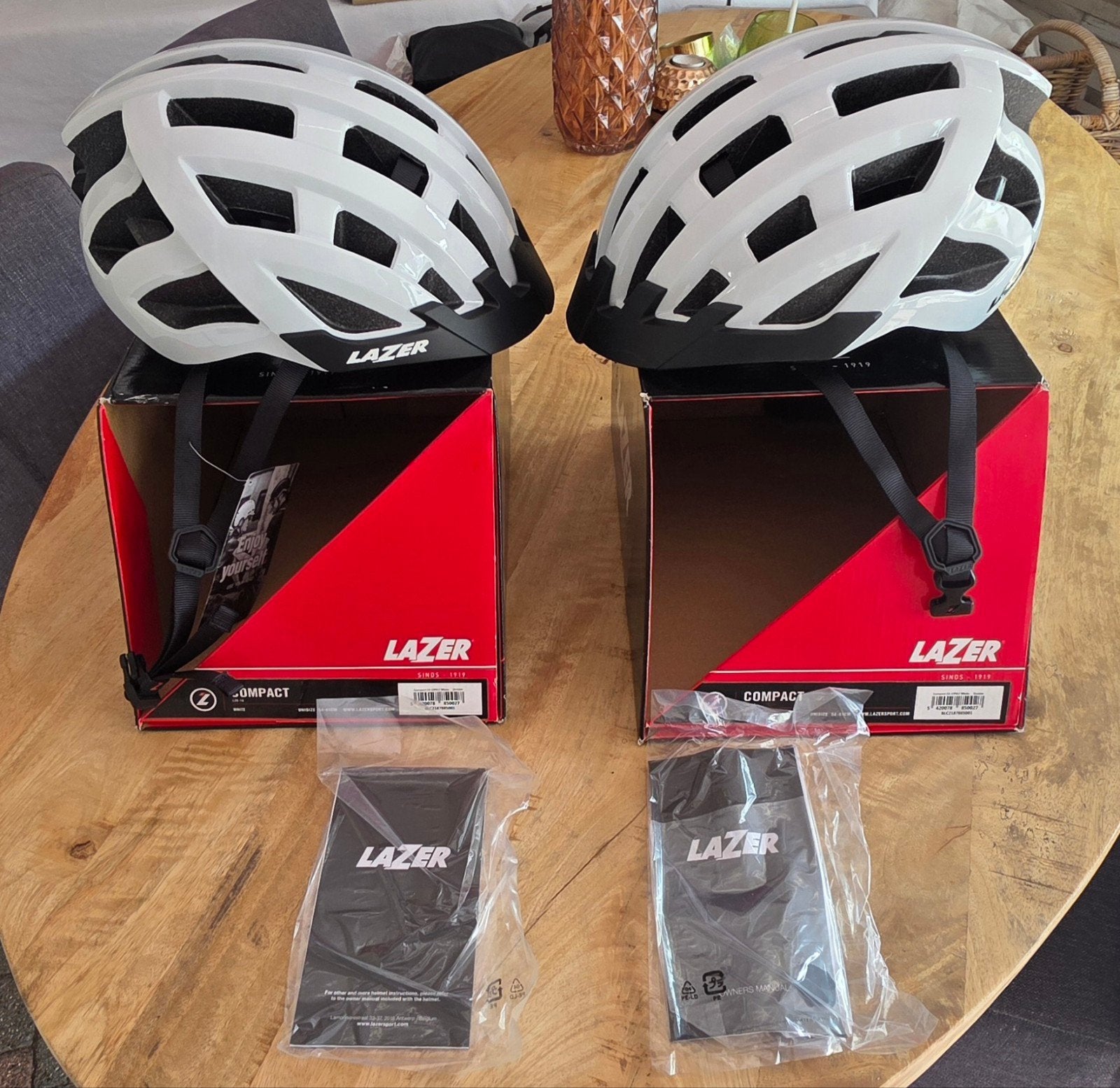 2 stuks nooit gedragen fietshelmen bieden., Ophalen of Verzenden, Nieuw, Overige maten, Heer of Dame