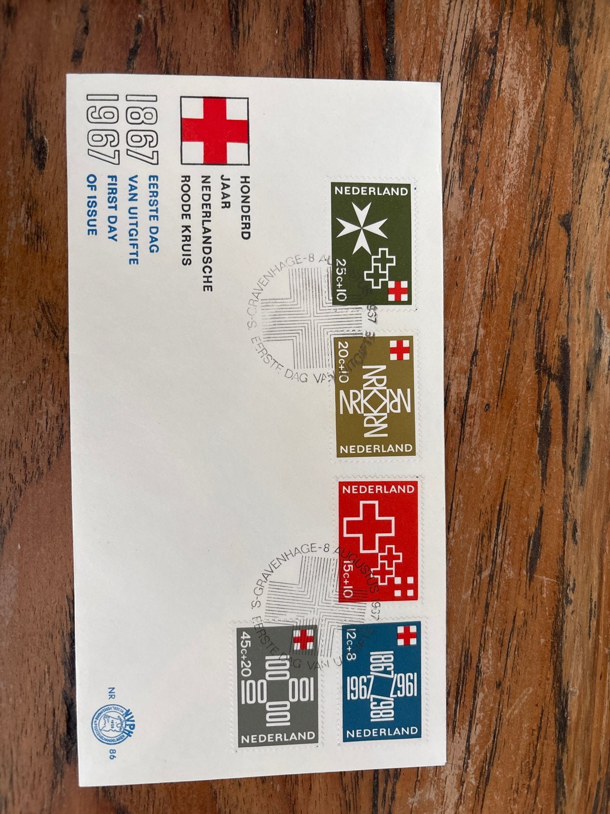 Eerste Dag Envelop 1967 - 100 Jaar Nederlandse Rode Kruis, Ophalen of Verzenden, Onbeschreven, Nederland