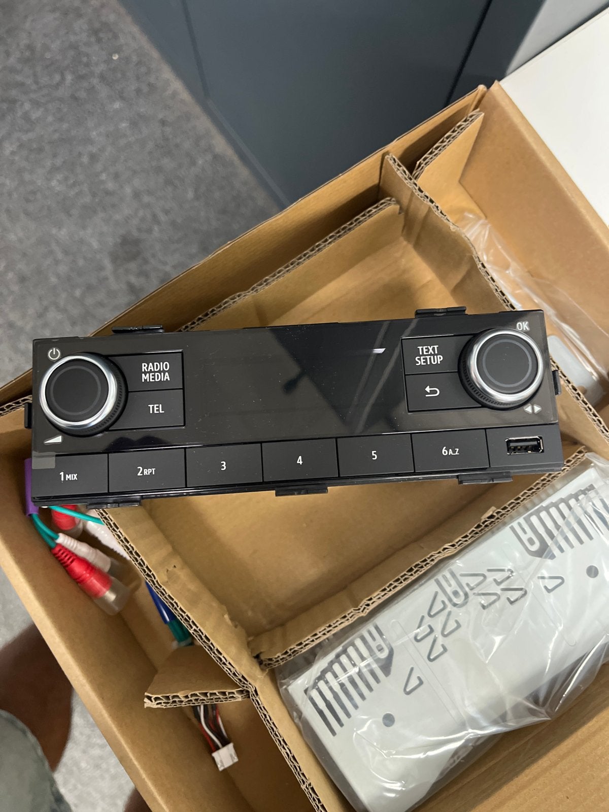 Renault R-Link Radio Media Systeem R020-R3000E-AR, Ophalen of Verzenden, Nieuw