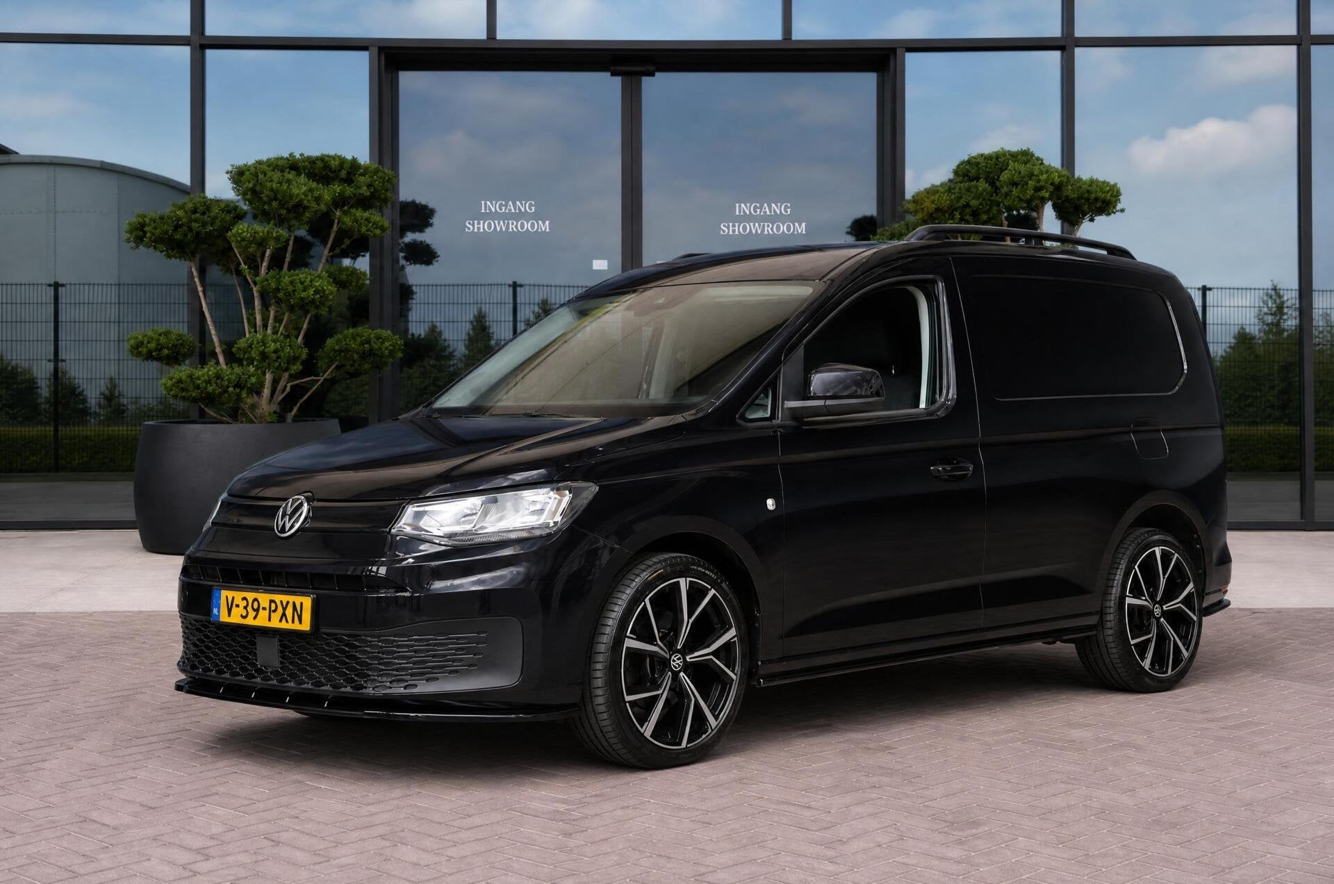 Volkswagen Caddy Cargo 1.5 TSI, Auto's, Automaat, Dealer onderhouden, Stof, 4 cilinders