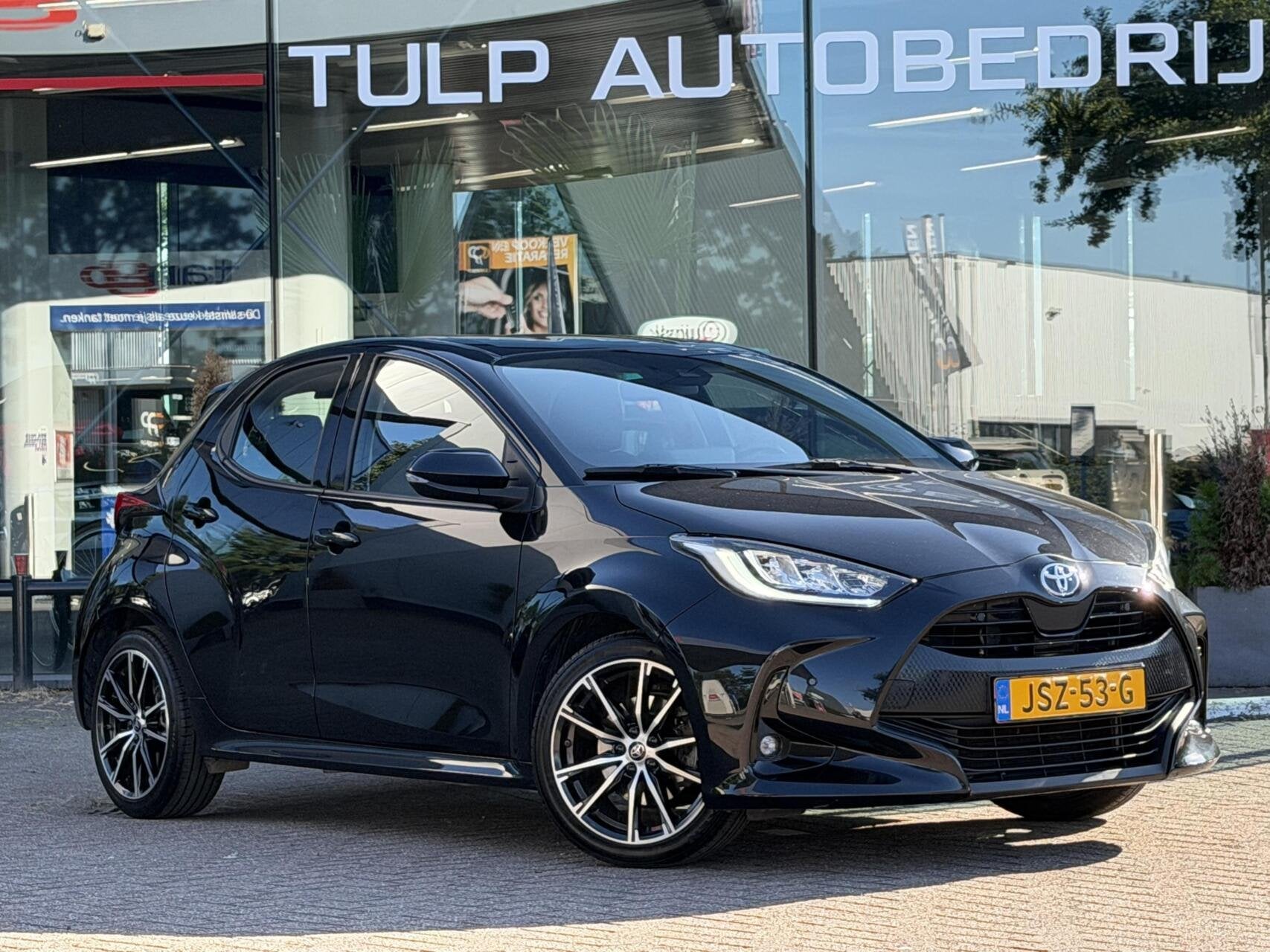 Toyota Yaris 1.5 Hybrid Active Automaat 2022 Navi Clima pdc, Auto's, Gebruikt, Euro 6, Zwart, 1490 cc