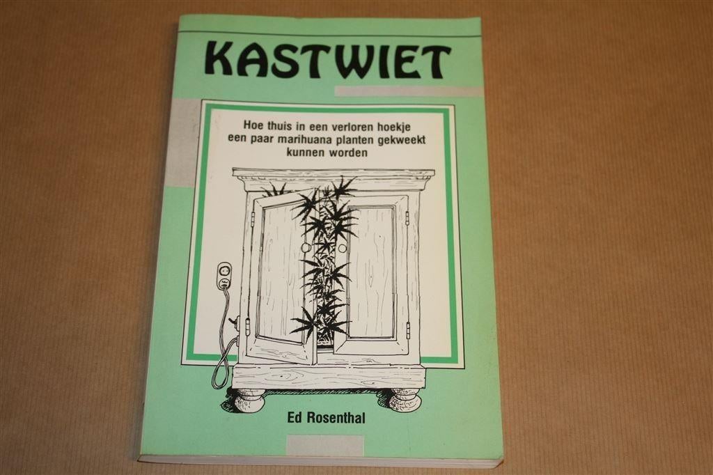 Kastwiet - Over het thuis kweken van marihuana, Ophalen of Verzenden, Gelezen, Overige onderwerpen, Achtergrond en Informatie