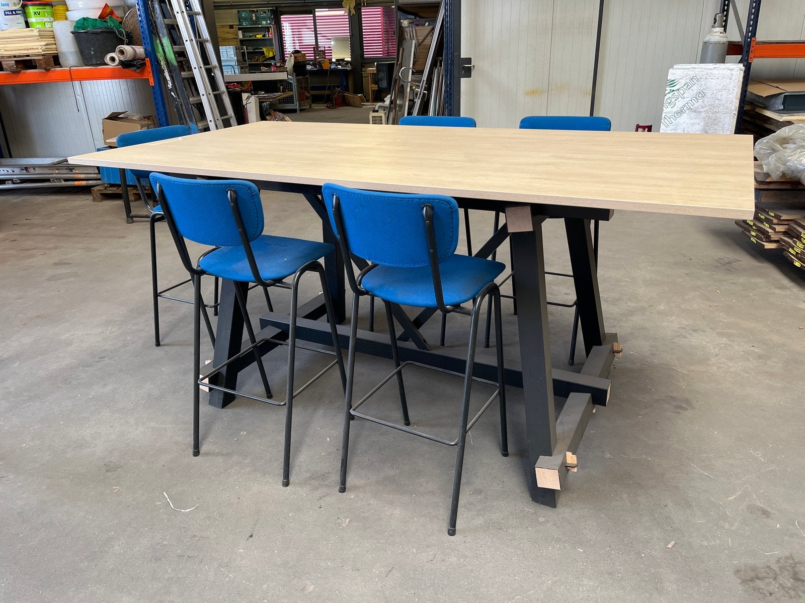 Grote bartafel 200x120x110 cm met lichte beschadigingen, Ophalen, Gebruikt